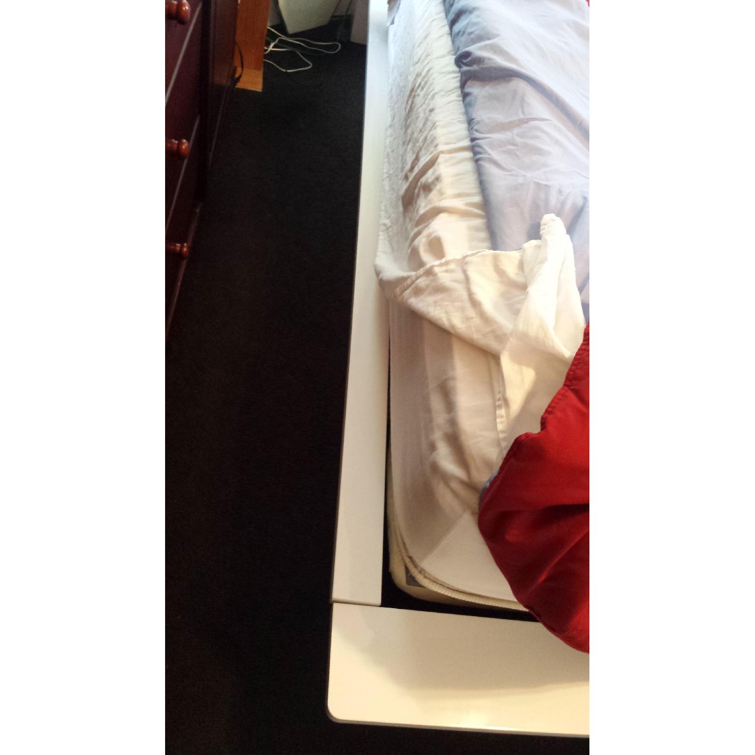 Delta Queen Size Bed Frame - image-3