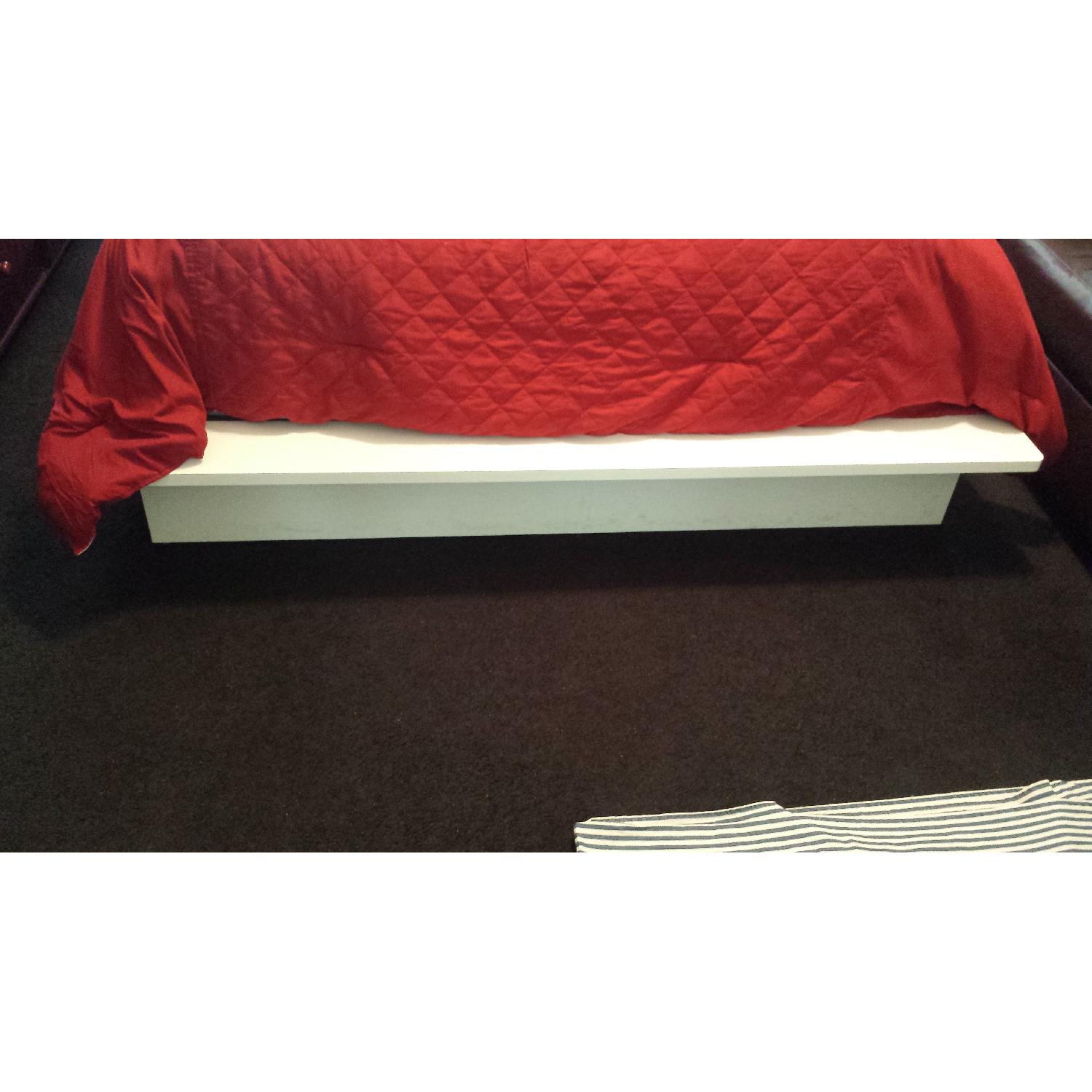 Delta Queen Size Bed Frame - image-4