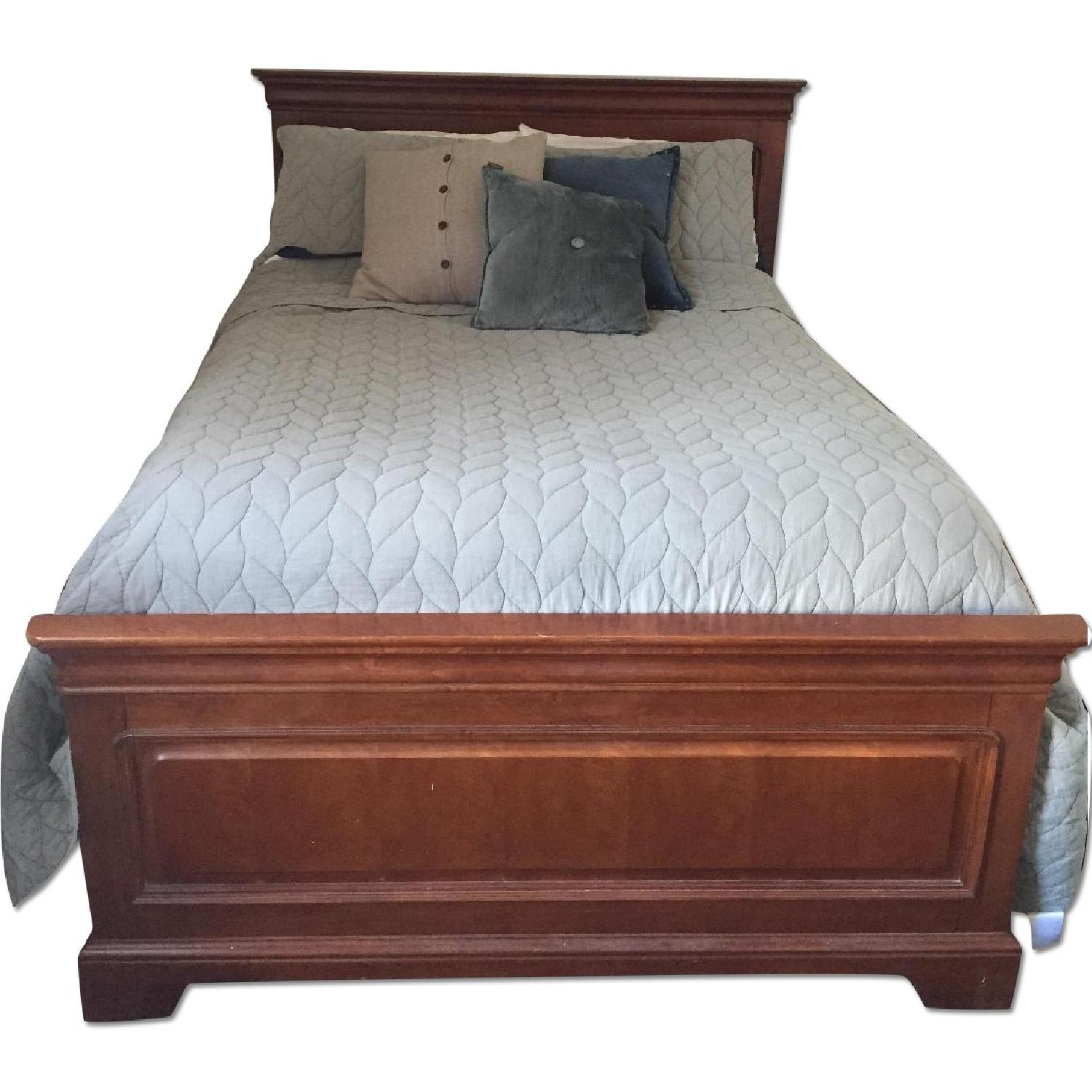 Wooden Queen Bed Frame - image-0