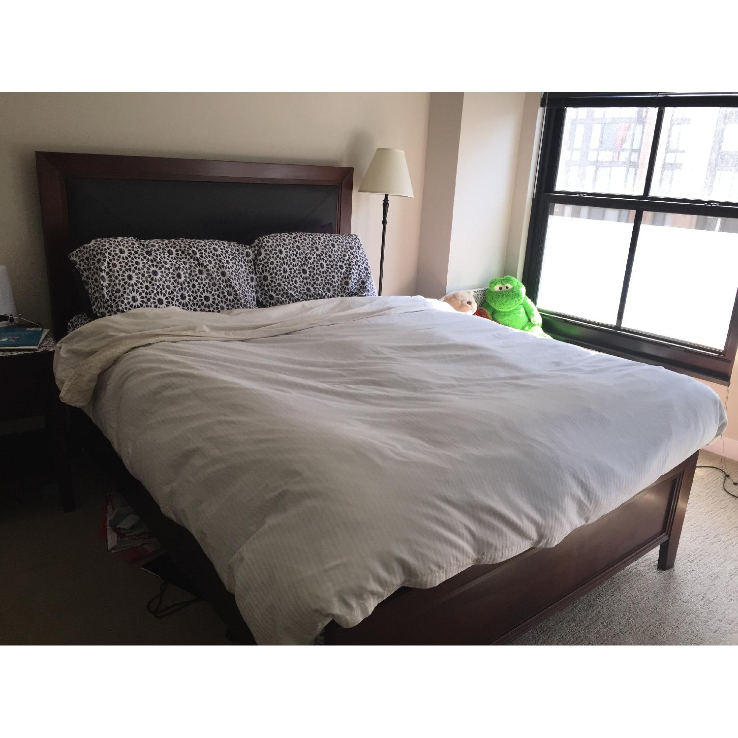 Macy's Queen Bedroom Set AptDeco