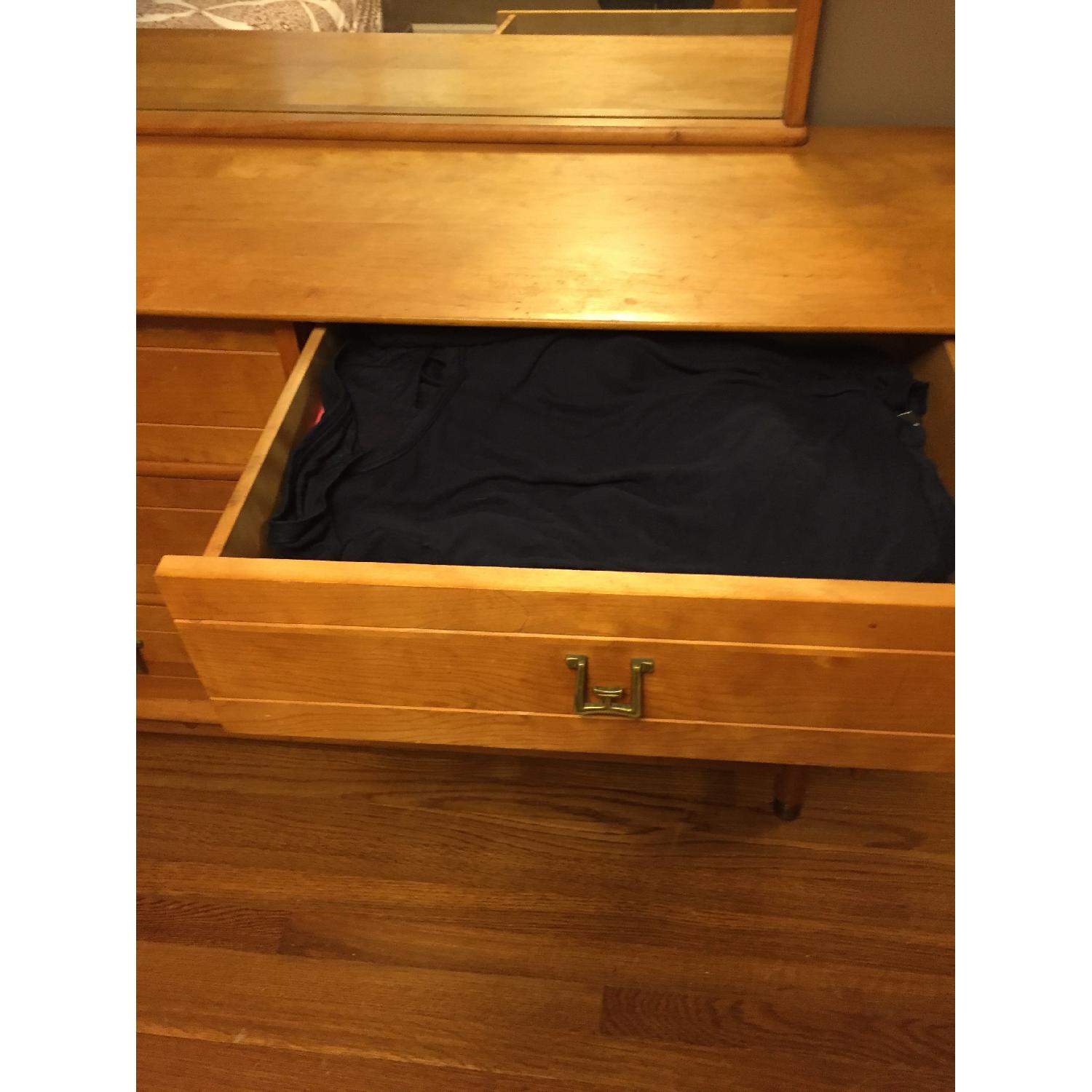 Vintage Mid-Century Maple Wood 6-Drawer Dresser w/ Mirror - image-5