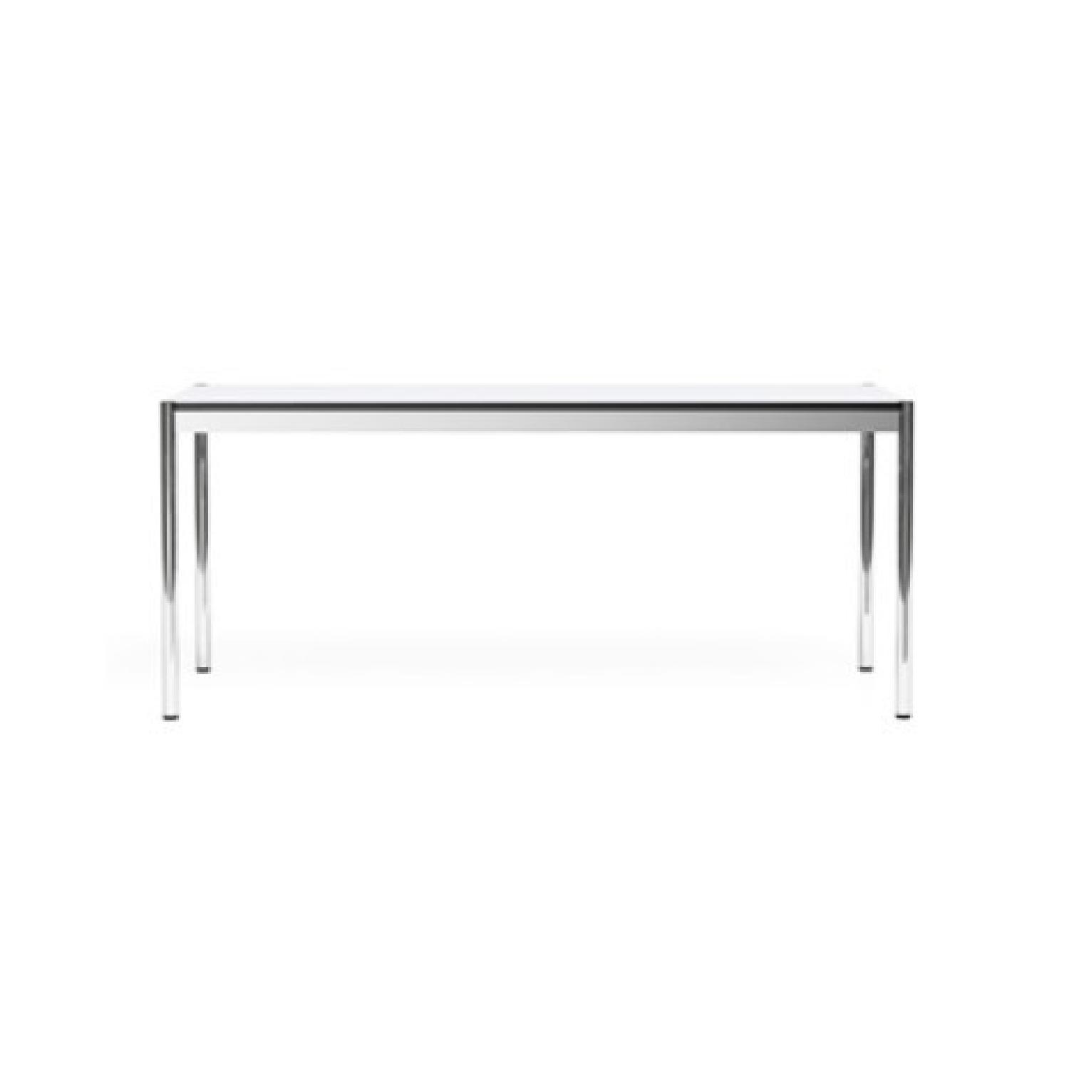 USM Haller スチールラック 4段 白　ホワイト USM Haller USMハラー 4段キャビネット ホワイト 入荷しました