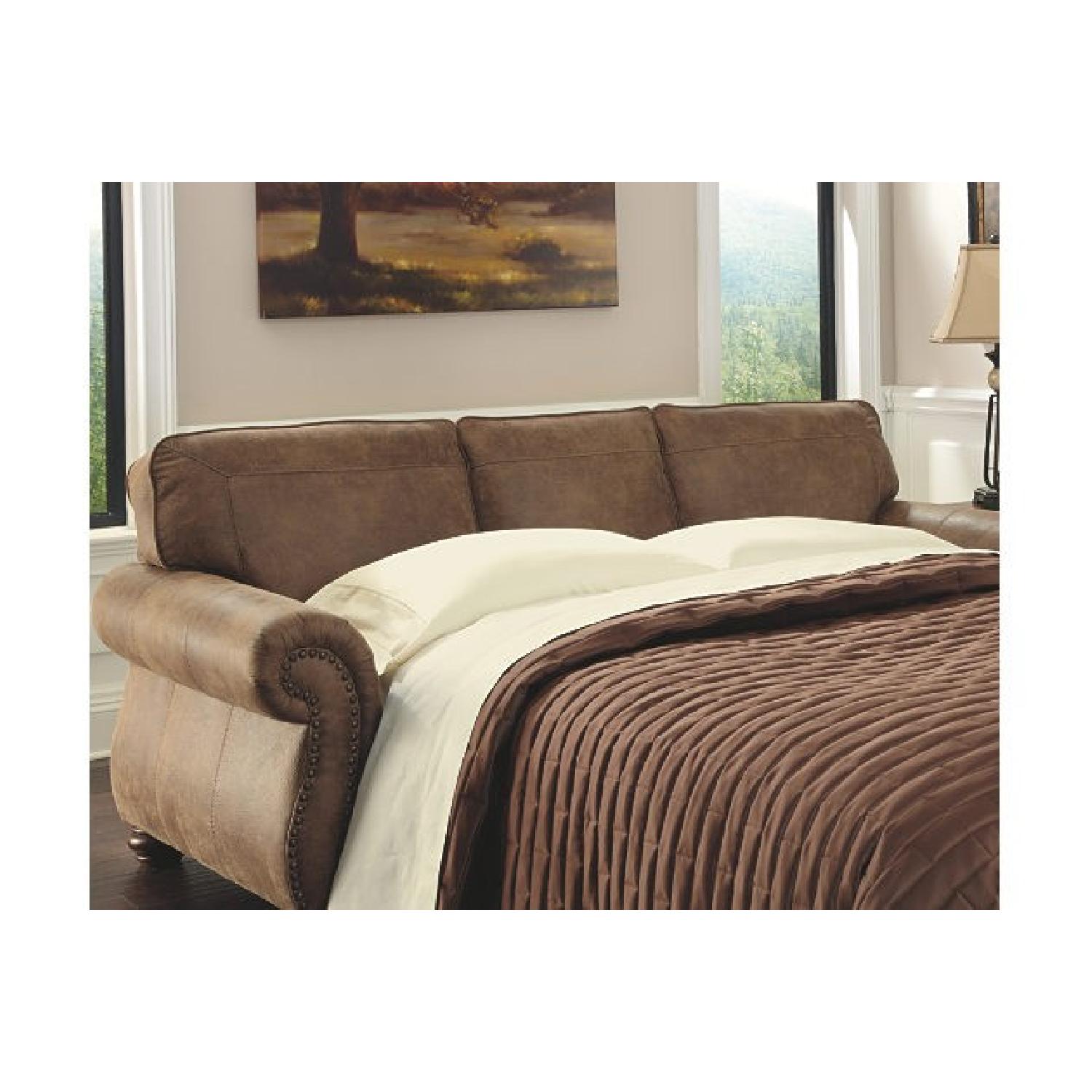 Ashley's Larkinhurst Sleeper Sofa in Earth - image-4