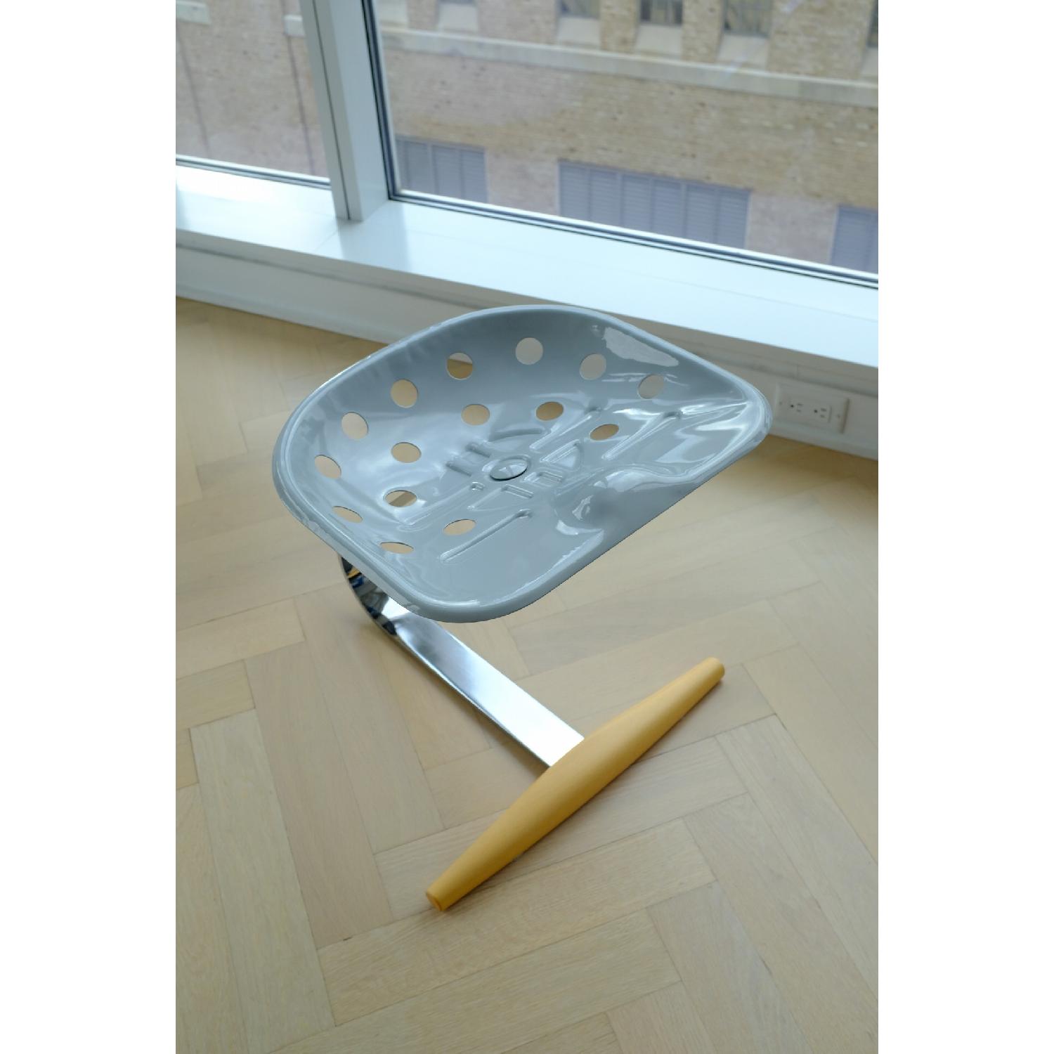 Zanotta Mezzadro Style Stool - image-2