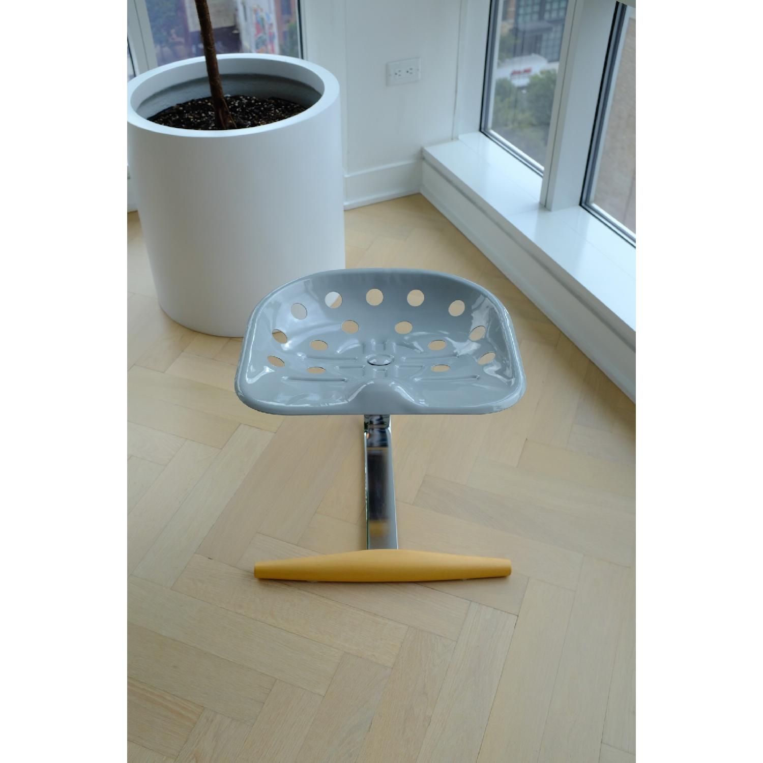 Zanotta Mezzadro Style Stool - image-3