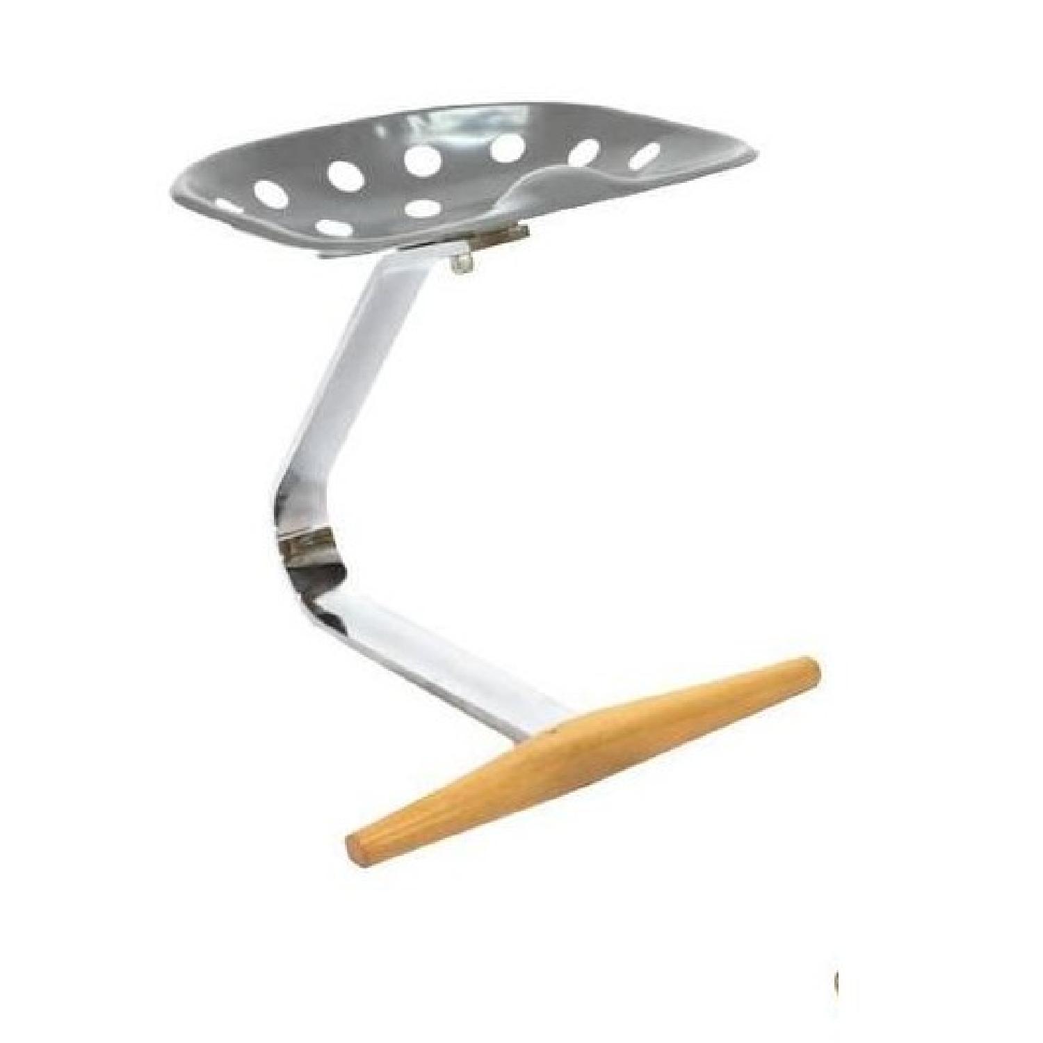 Zanotta Mezzadro Style Stool - image-0