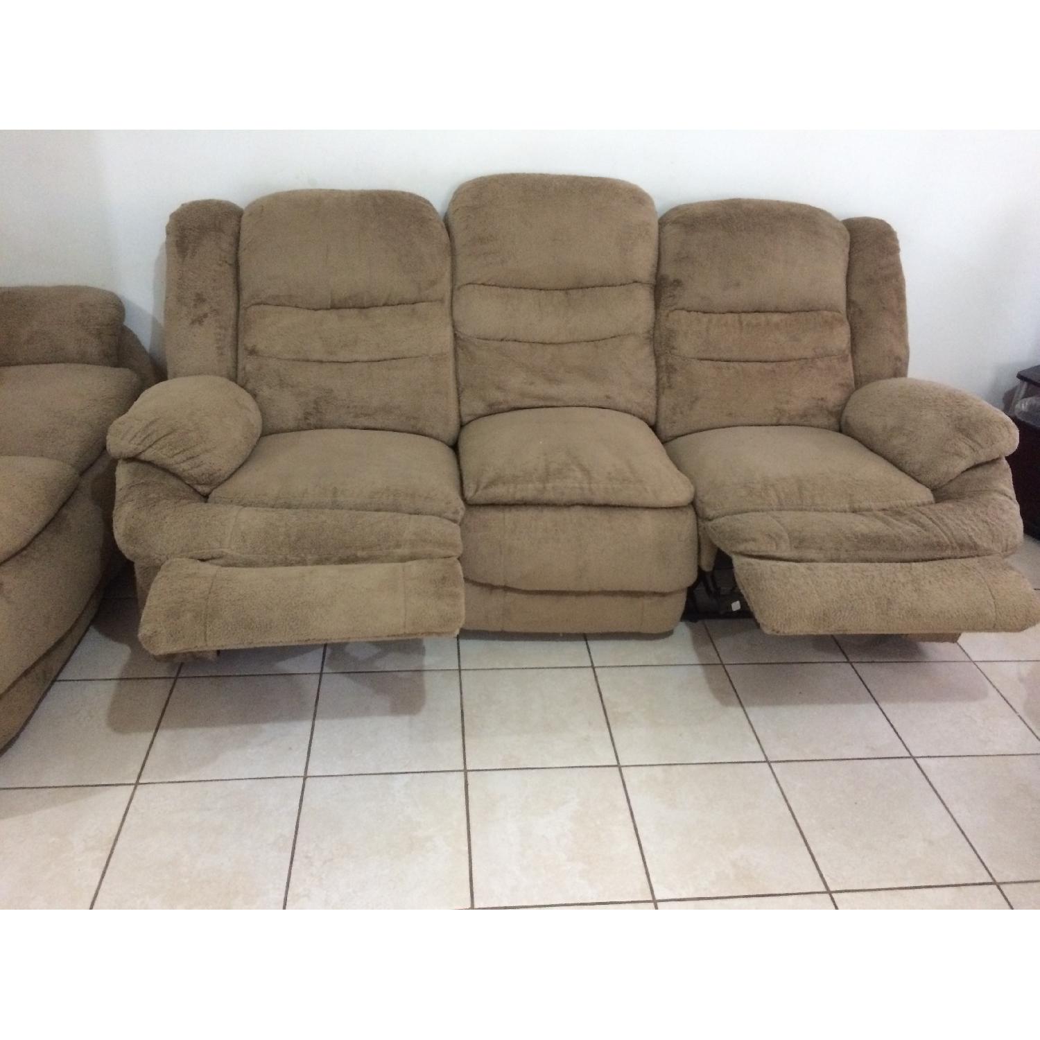 Loon Peak Ridgemont Reclining Sofa - image-4