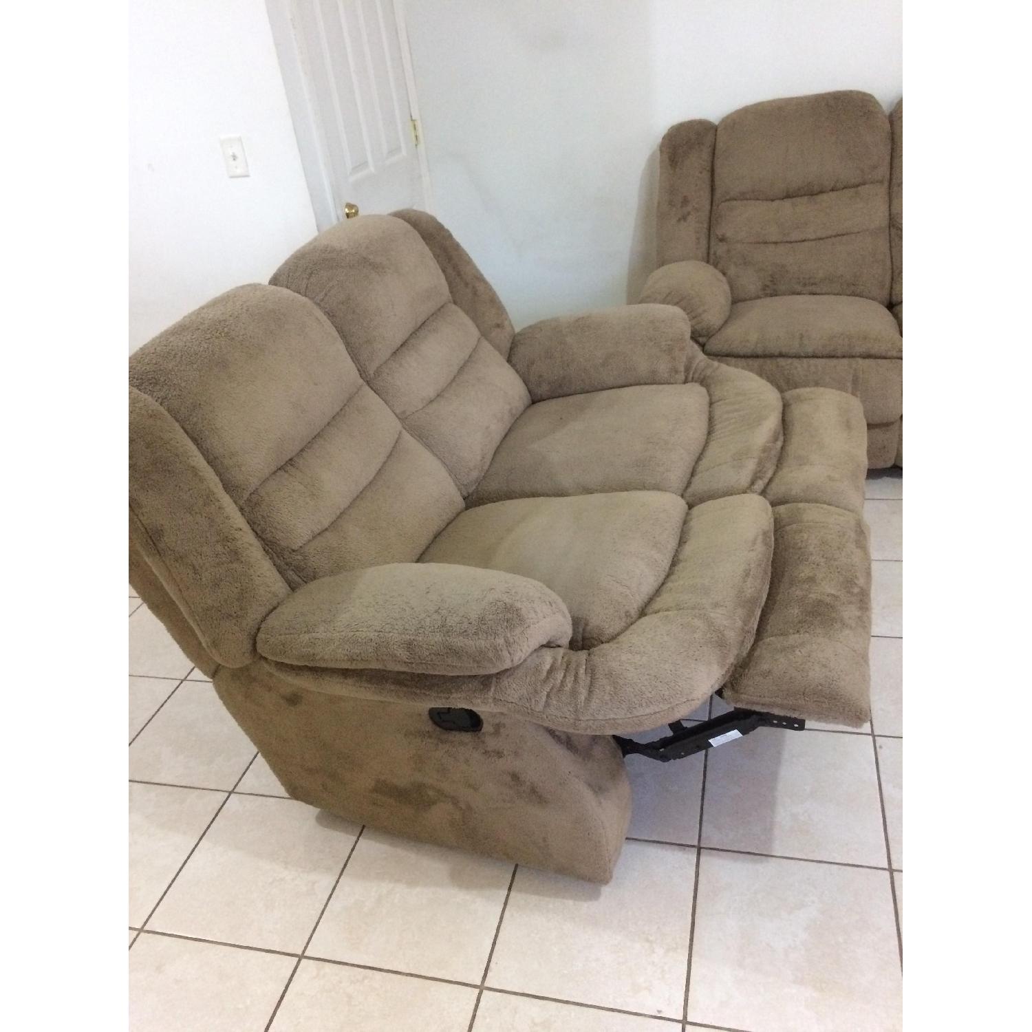 Loon Peak Ridgemont Reclining Sofa - image-5
