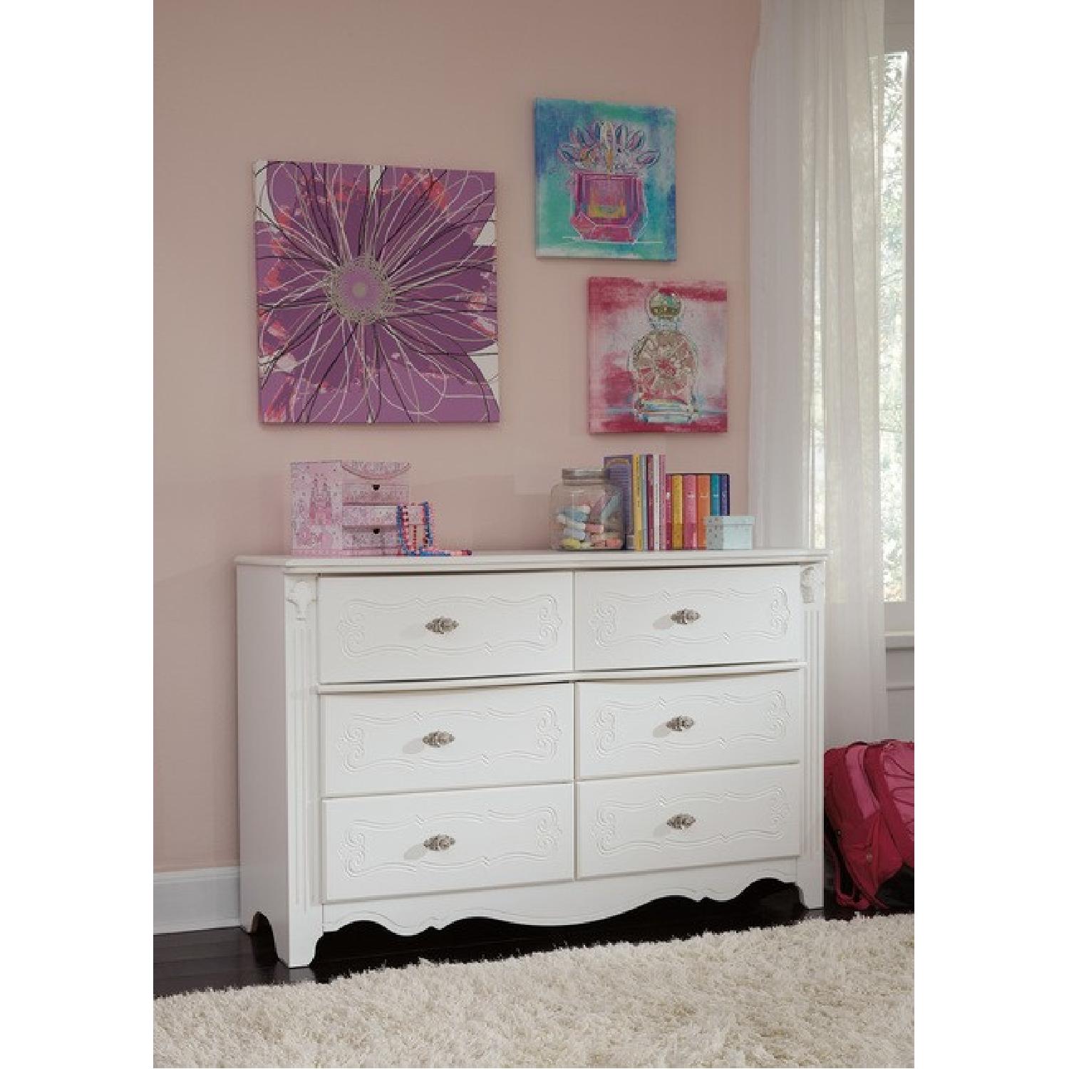 Ashley's Exquisite Dresser in White - image-4