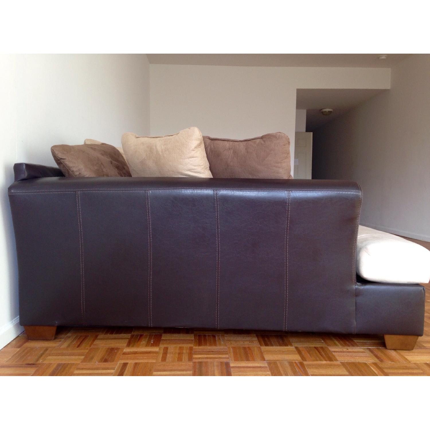 Microfiber Sectional Couch - image-9