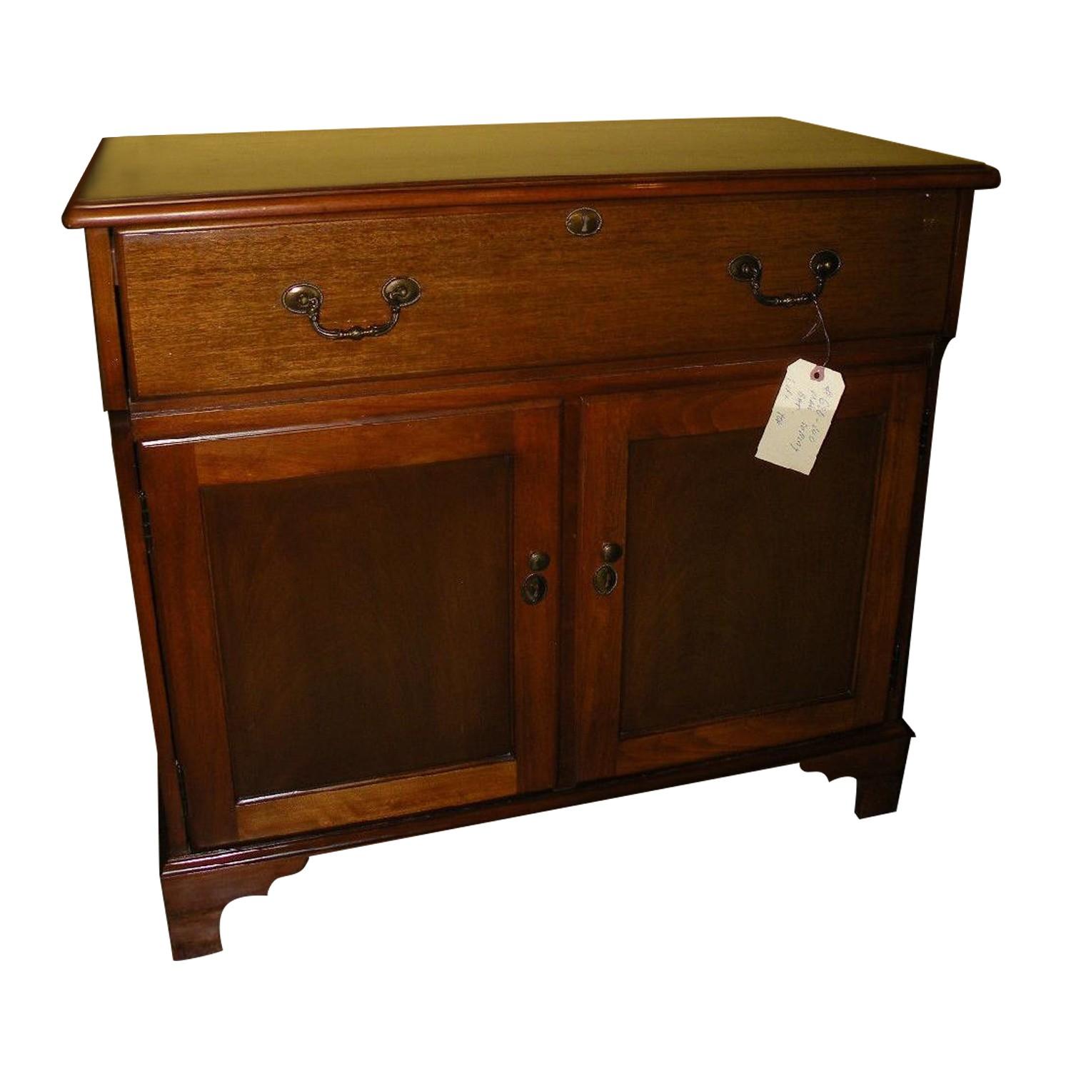 Vintage Mahogany Rolling Wine Bar AptDeco