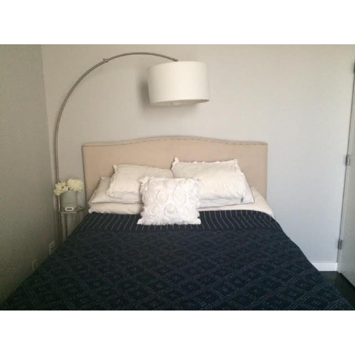 Z Gallerie Jacqueline Queen Size Bed - image-2