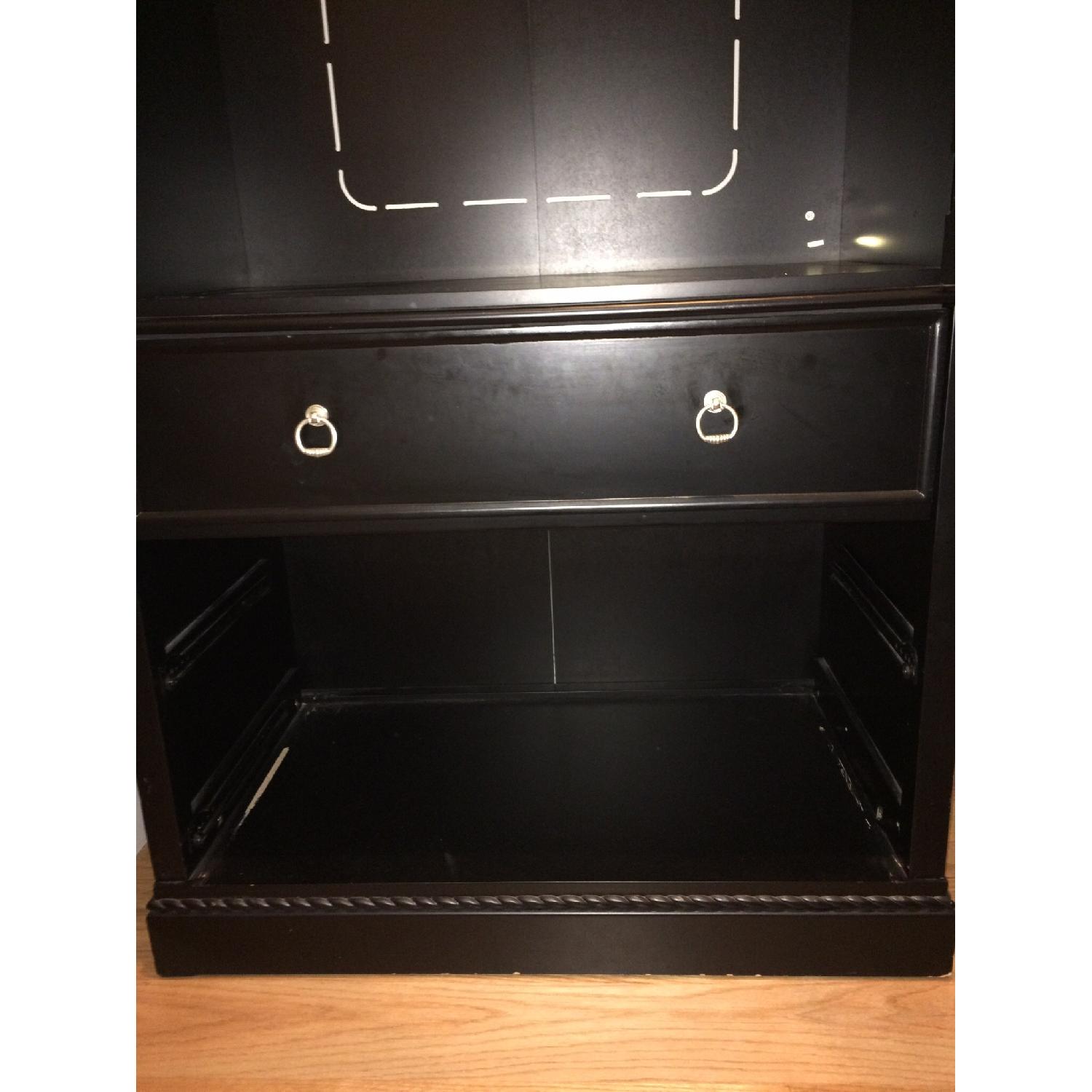 Target Armoire AptDeco