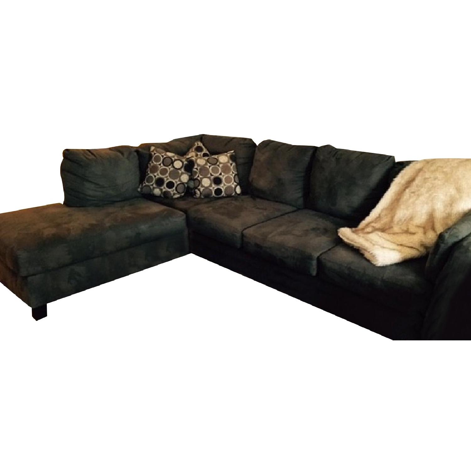 Bob's Olive Green Sectional with Chaise Lounge AptDeco