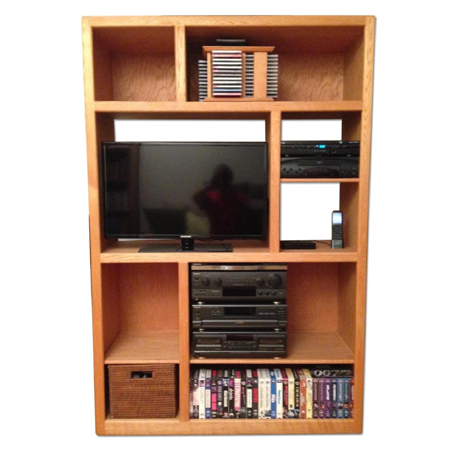 Bookshelf/Entertainment Center AptDeco