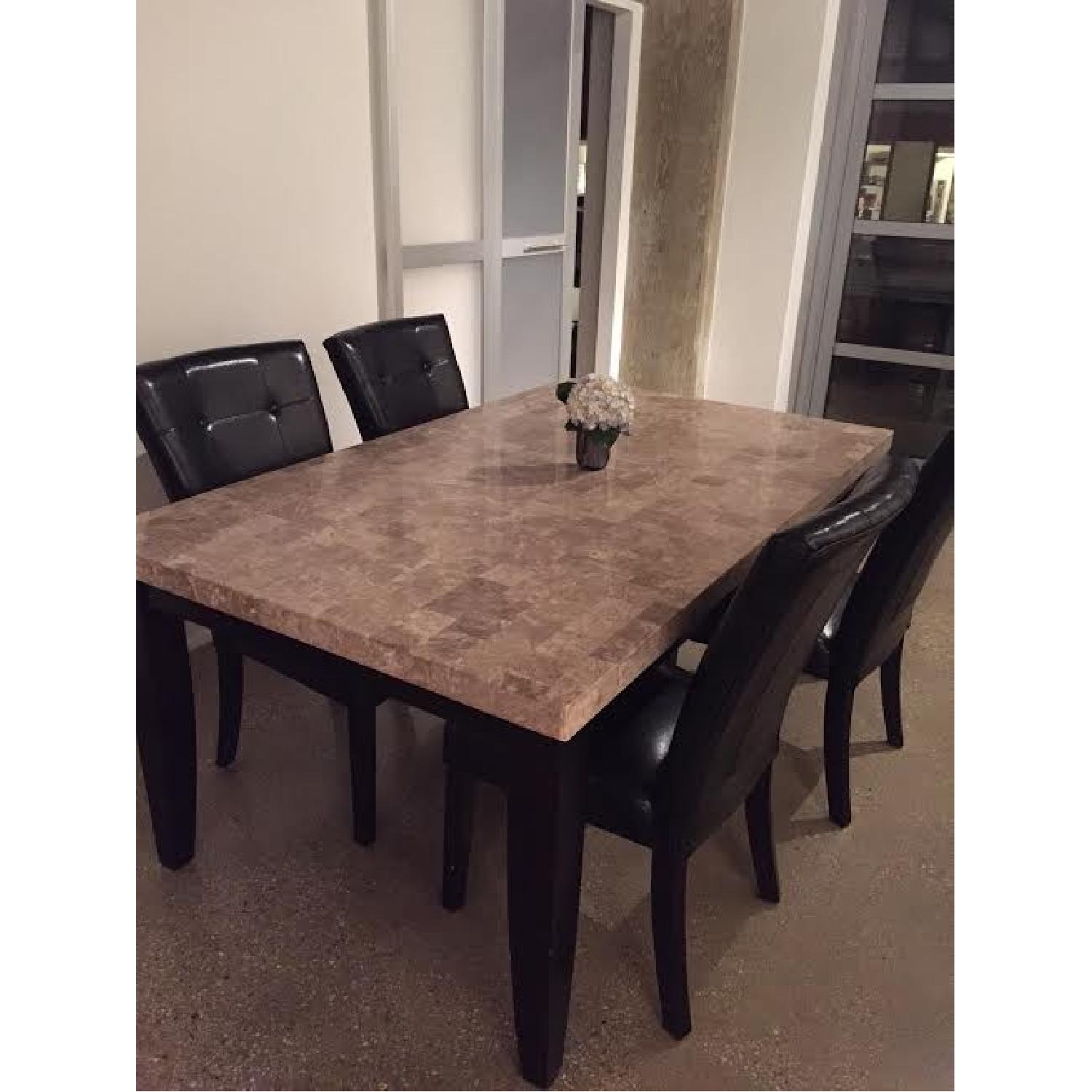 Steve Silver Furniture Marble Top Dining Table w/ 4 Chairs - image-5