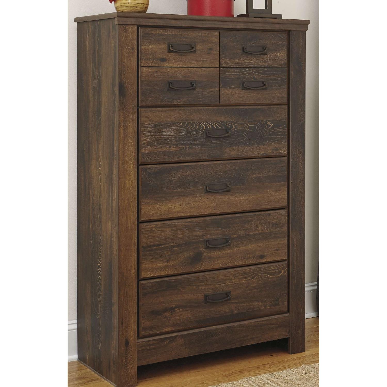 Ashley's Quiden Five Drawer Chest in Dark Brown - image-3