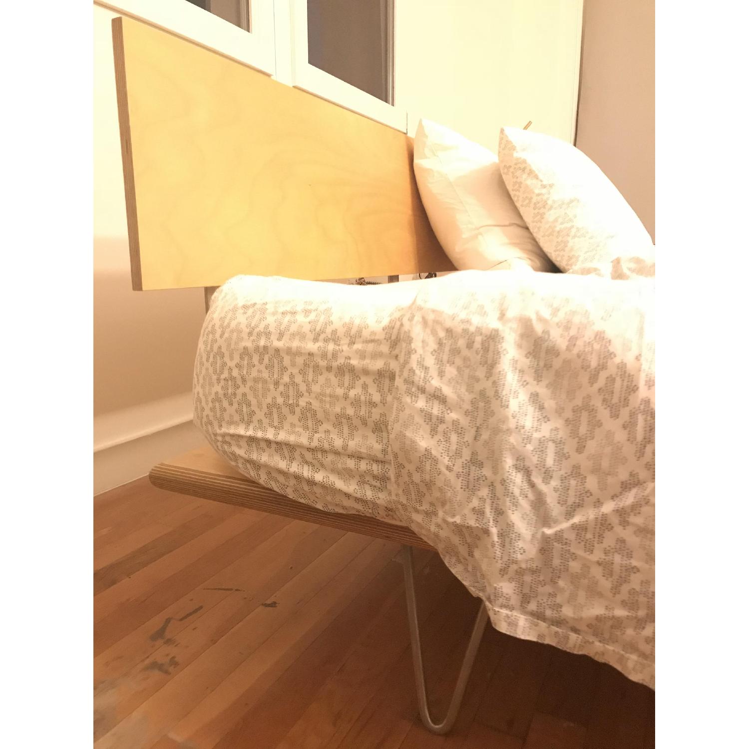 Modernica Case Study V Leg Bed - image-4