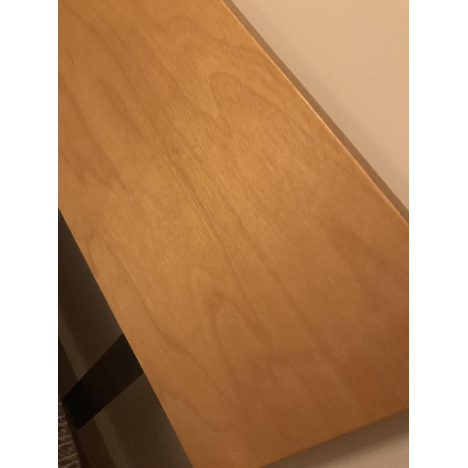 Modernica Case Study V Leg Bed - image-6