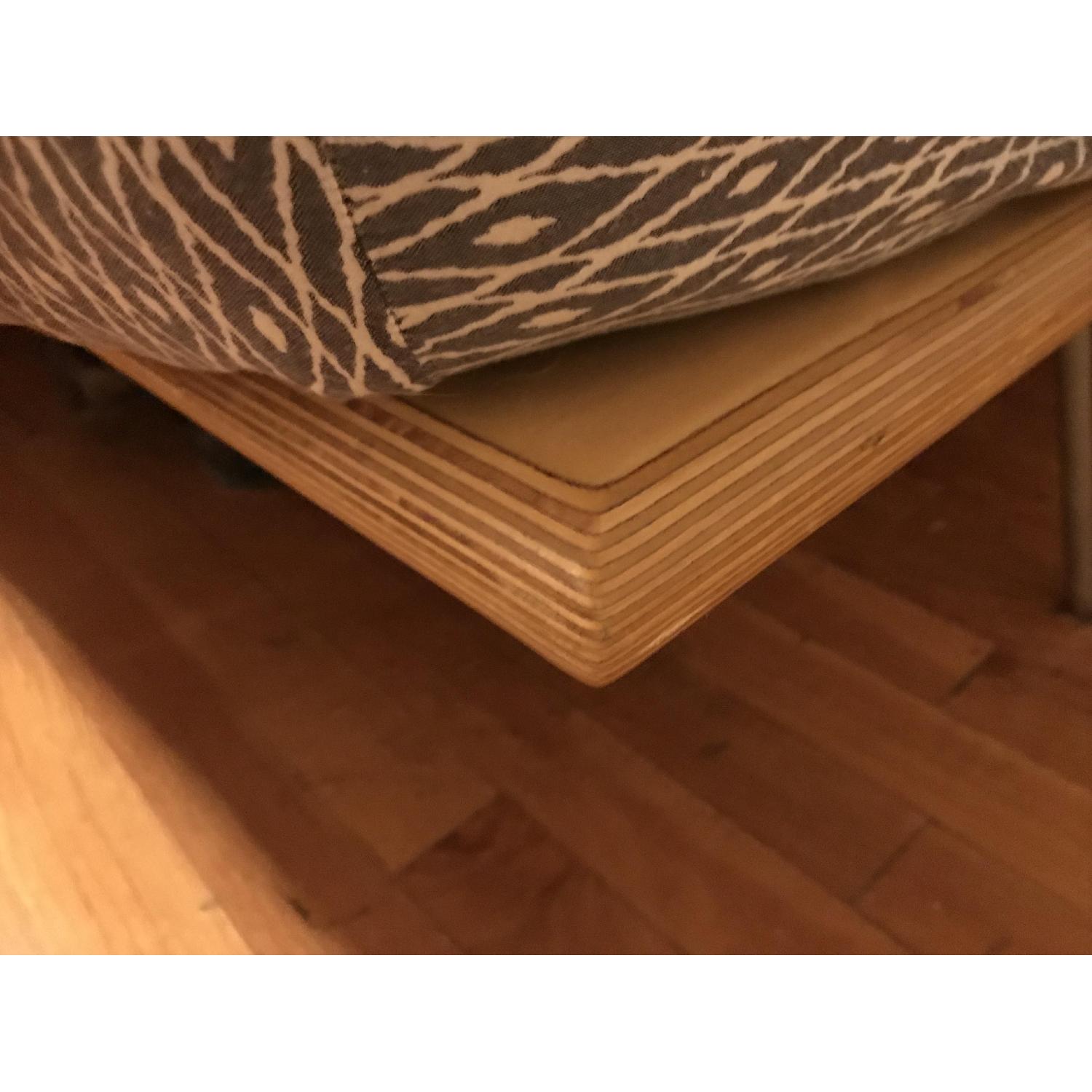 Modernica Case Study V Leg Bed - image-10