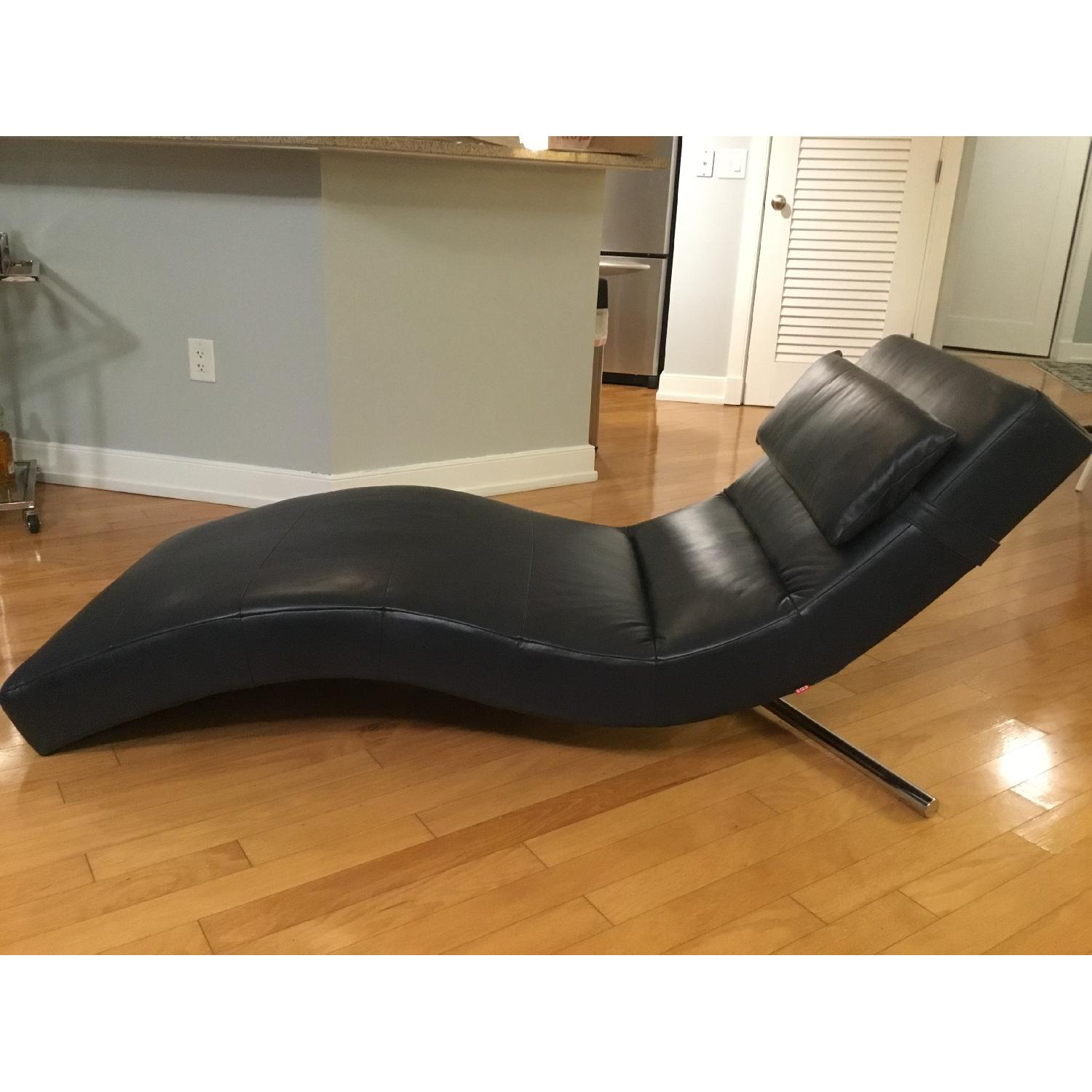 EQ3 Treble Leather Chaise - image-5