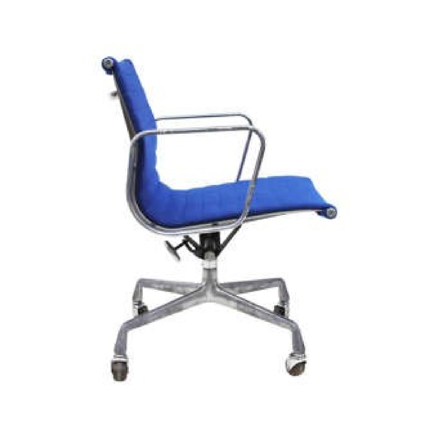 Herman Miller Eames Aluminum Group Task Chair - image-3