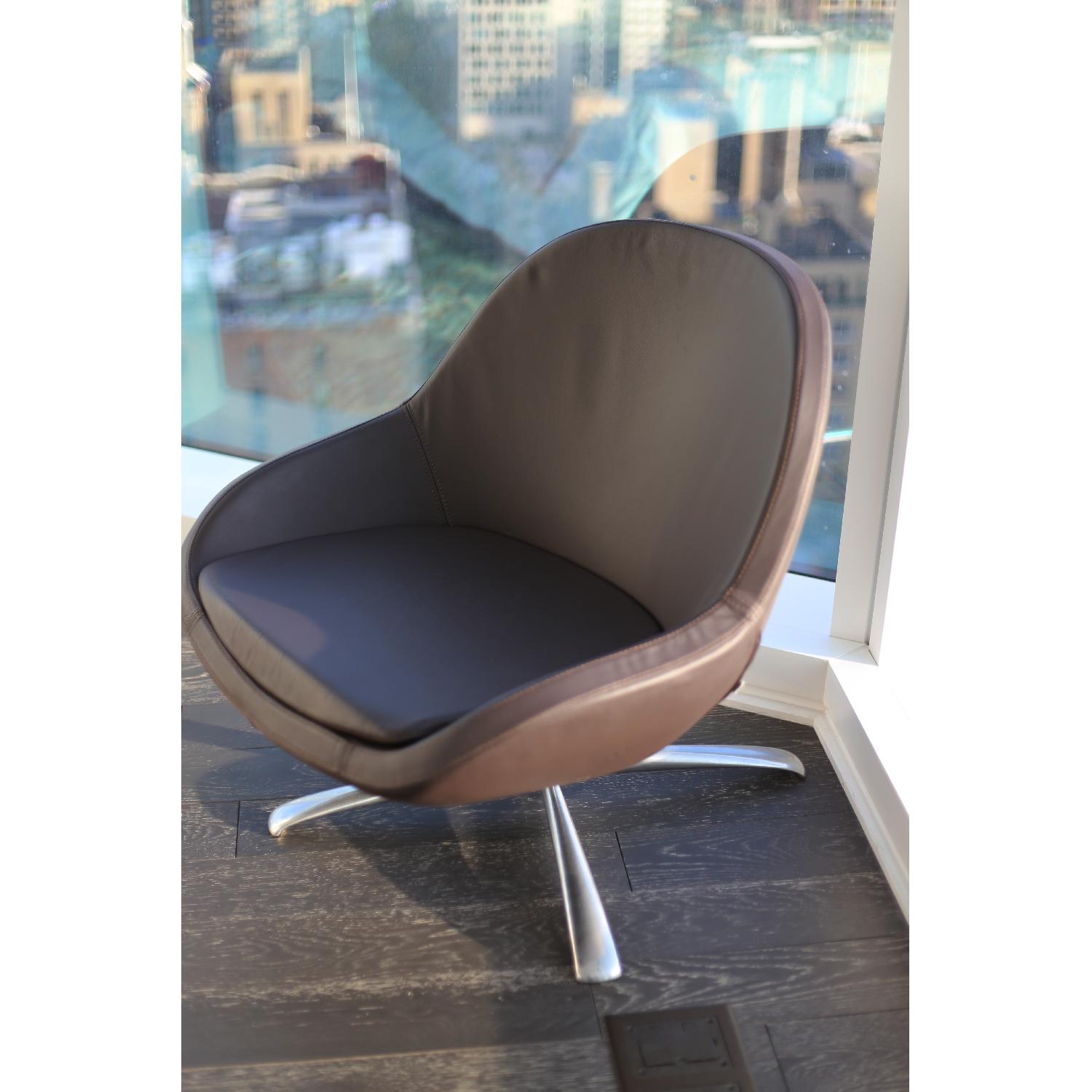 Bo Concept Veneto チェア 定価249,500円グレー Veneto アームチェア、回転式 | ボーコンセプト