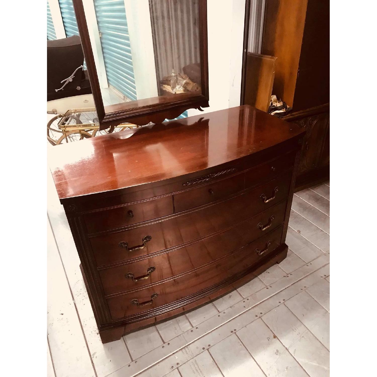 Antique 1930s Huntley Furniture Mahogany Dresser w/ Mirror - image-6