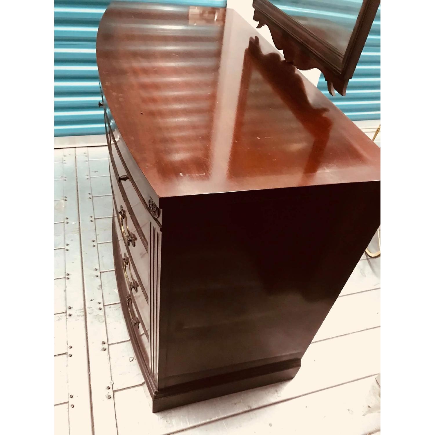 Antique 1930s Huntley Furniture Mahogany Dresser w/ Mirror - image-10