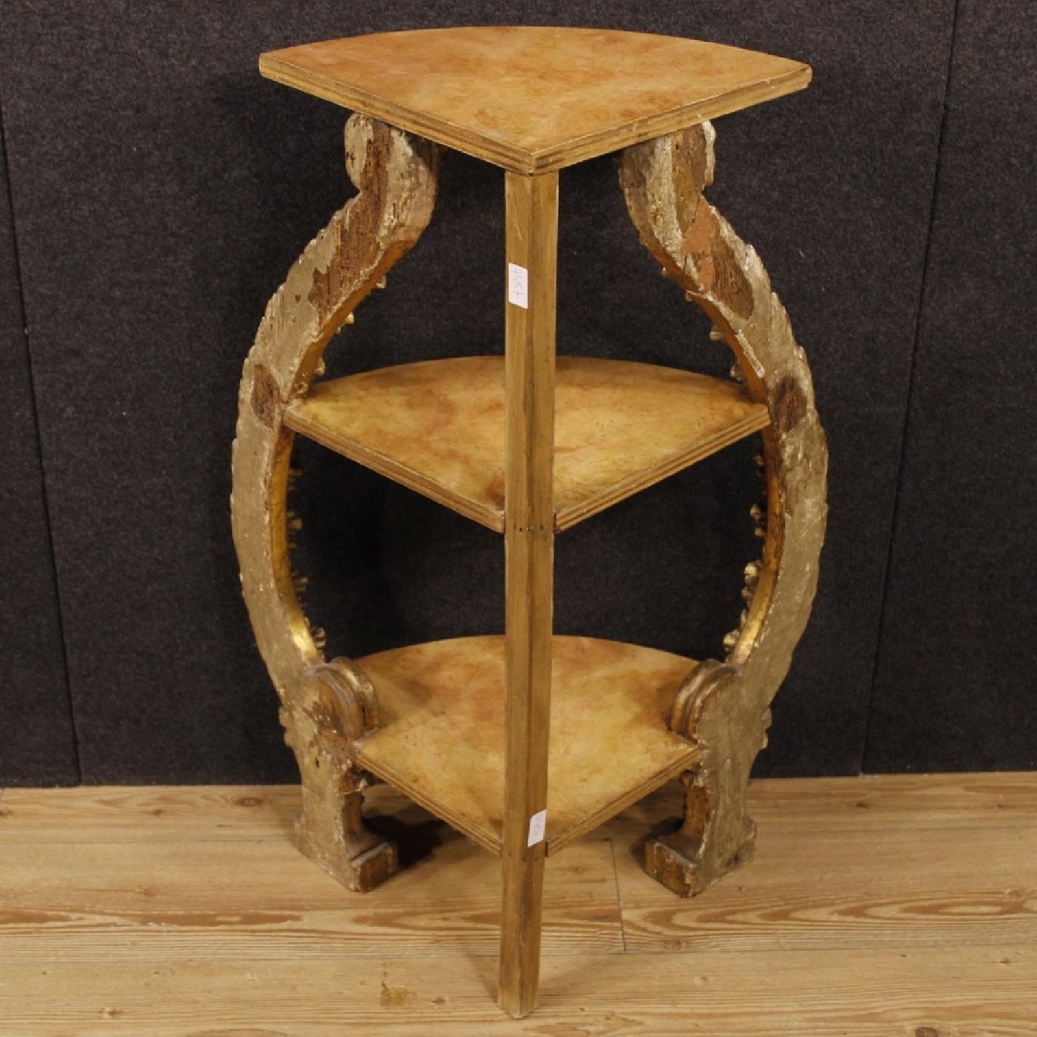 20th Century Italian Lacquered & Gilt Corner Shelves - image-2
