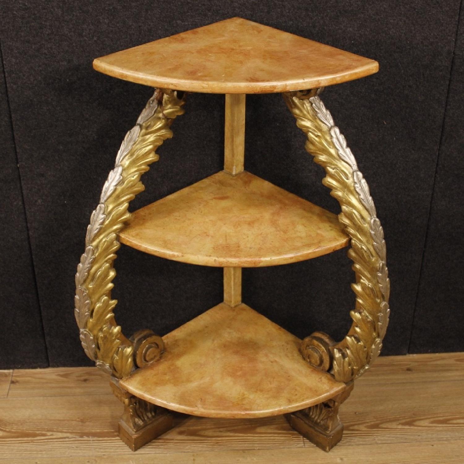 20th Century Italian Lacquered & Gilt Corner Shelves - image-10