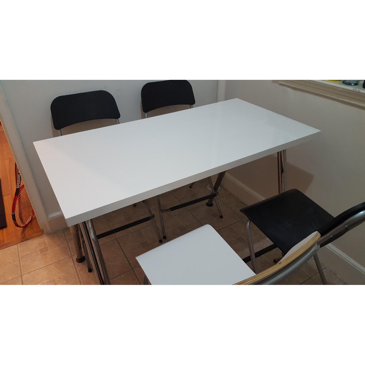 Height Adjustable Table w/ 4 Bar Chairs - image-5