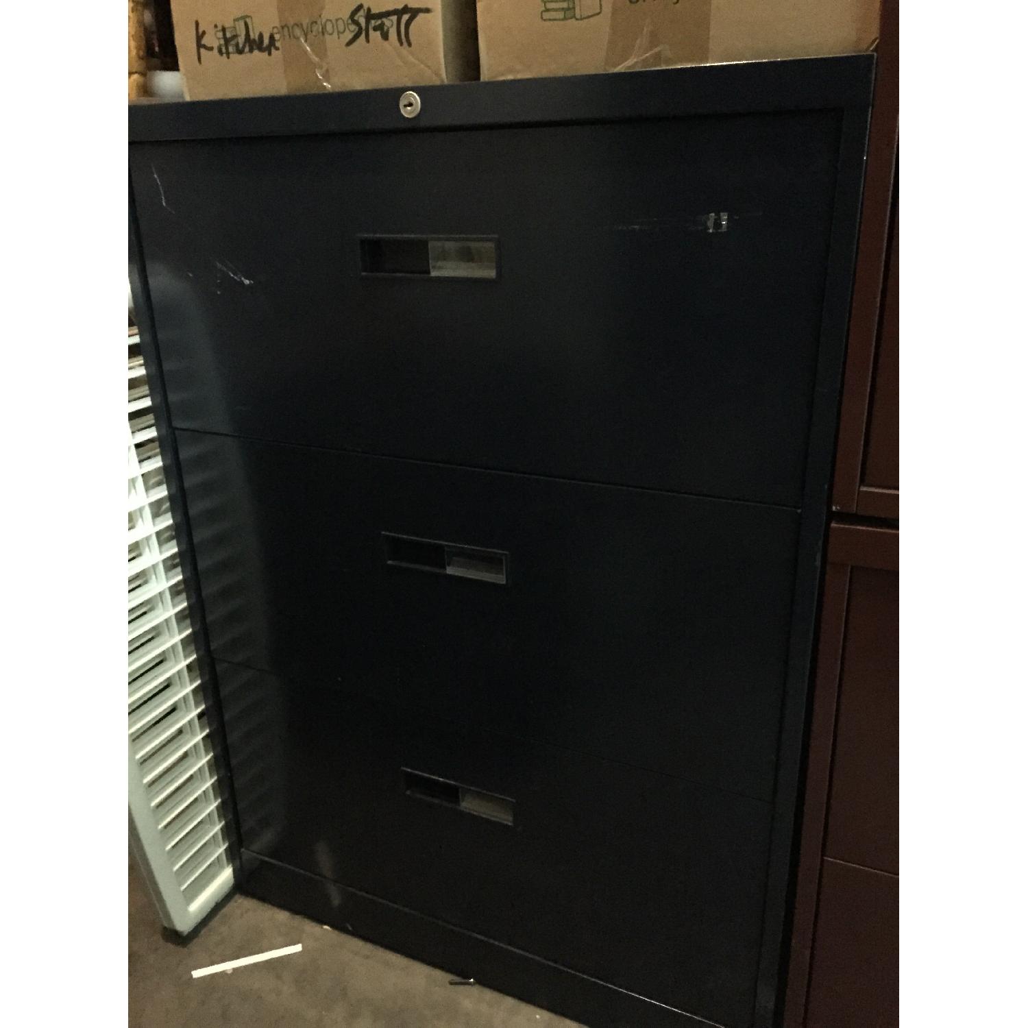 Steelcase 8300 Series 3 Drawer Lateral File Cabinet - image-1