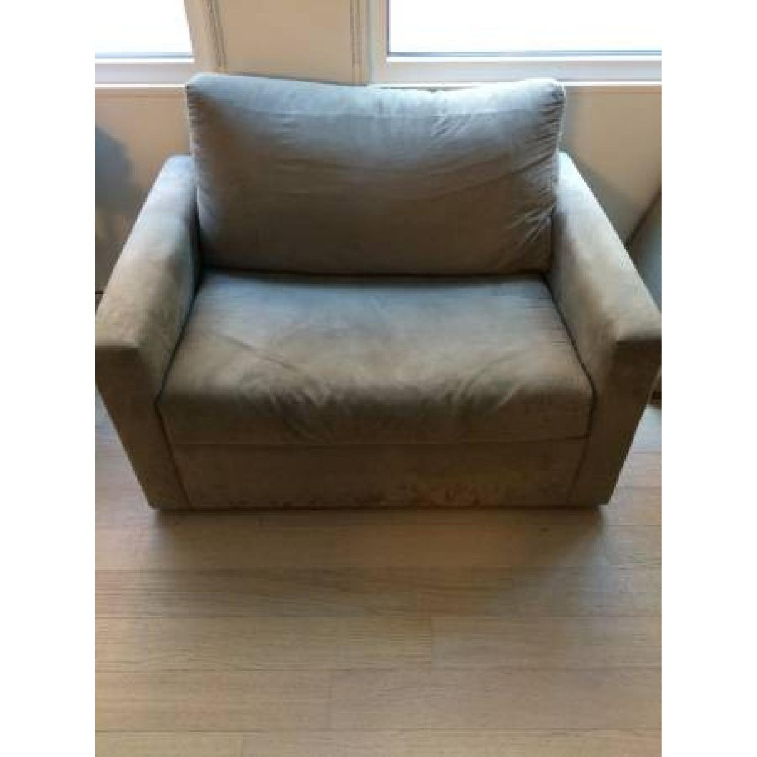 Bob's Sleeper Loveseat - image-1