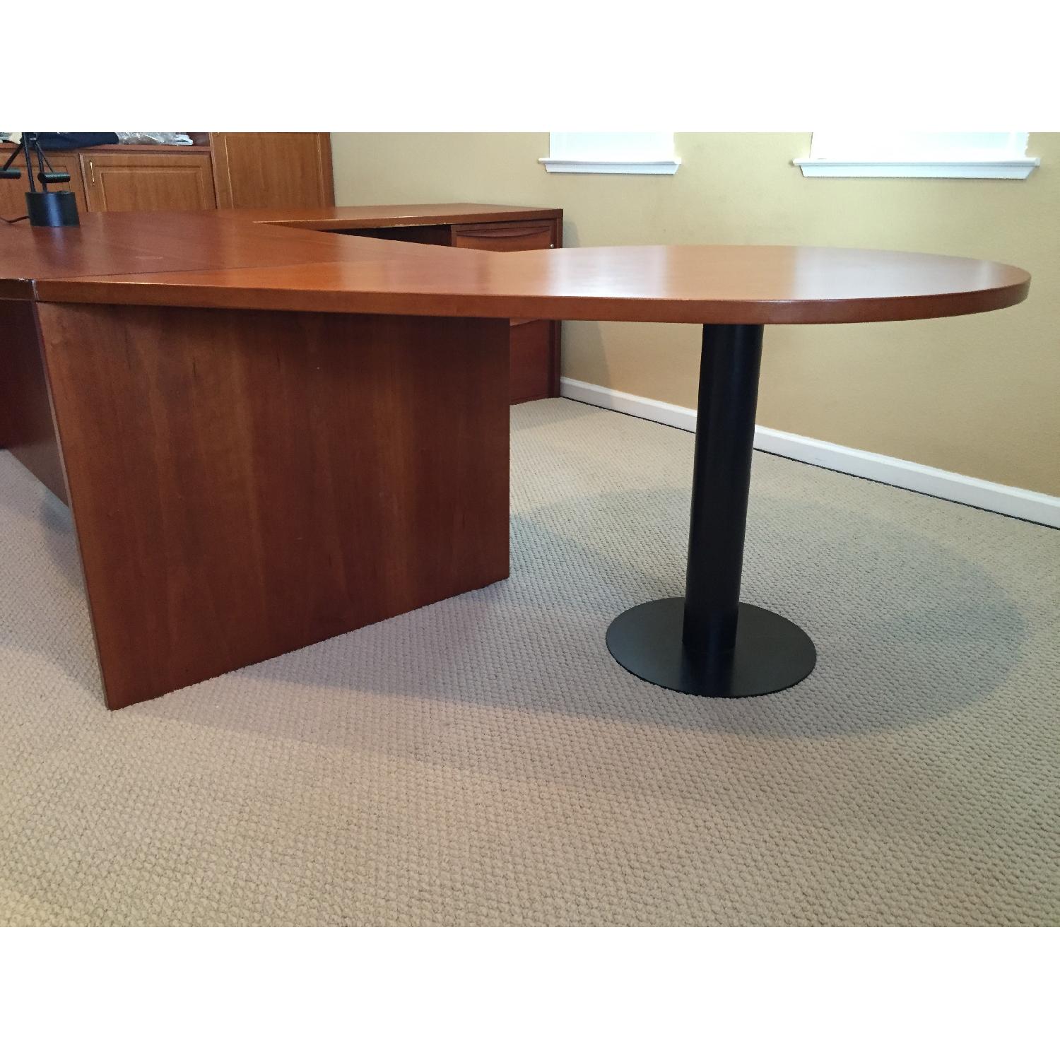 Scandinavian Design Executive Desk - Cherry - image-1