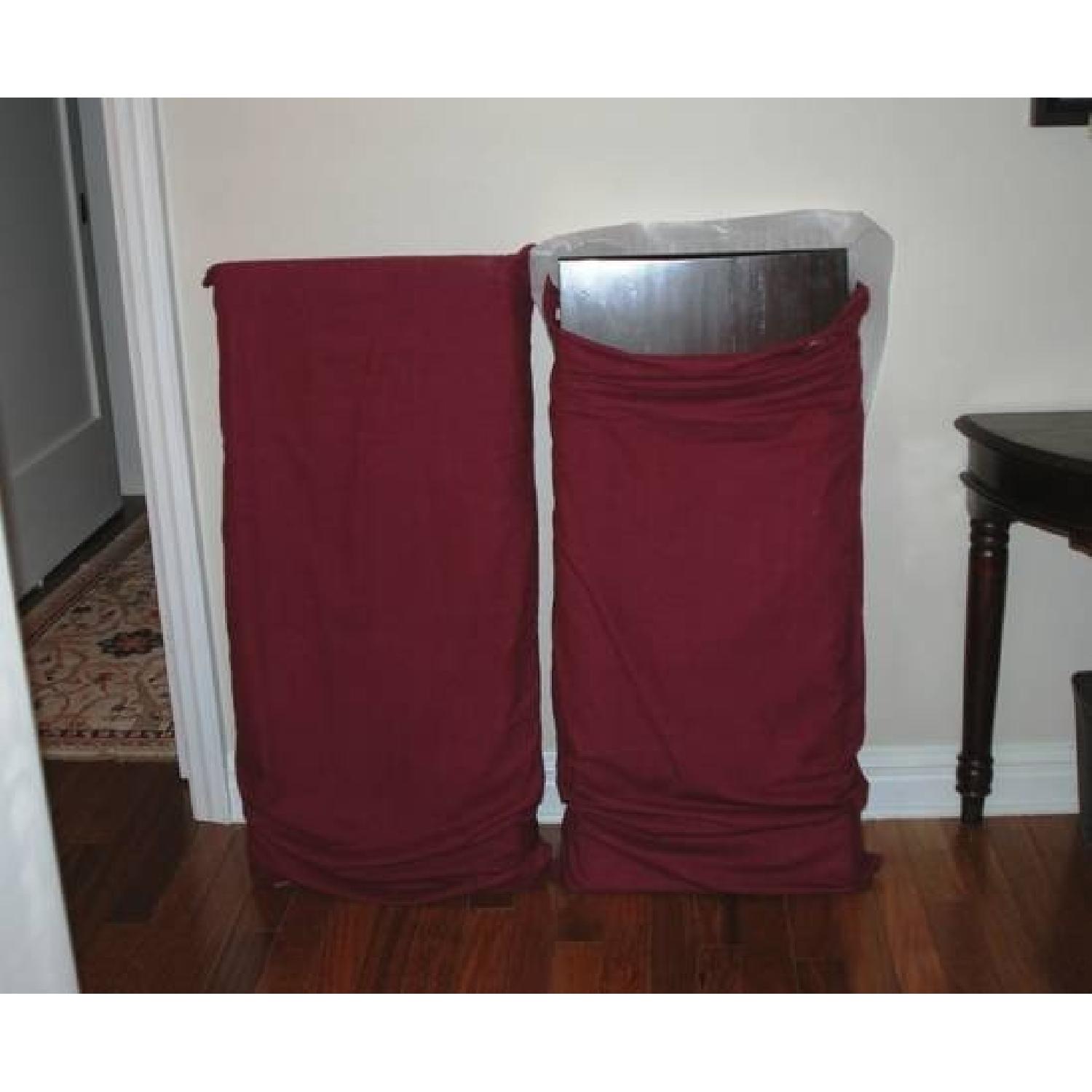 Pottery Barn Montego Table with 6 Chairs and 2 Leaves - image-4