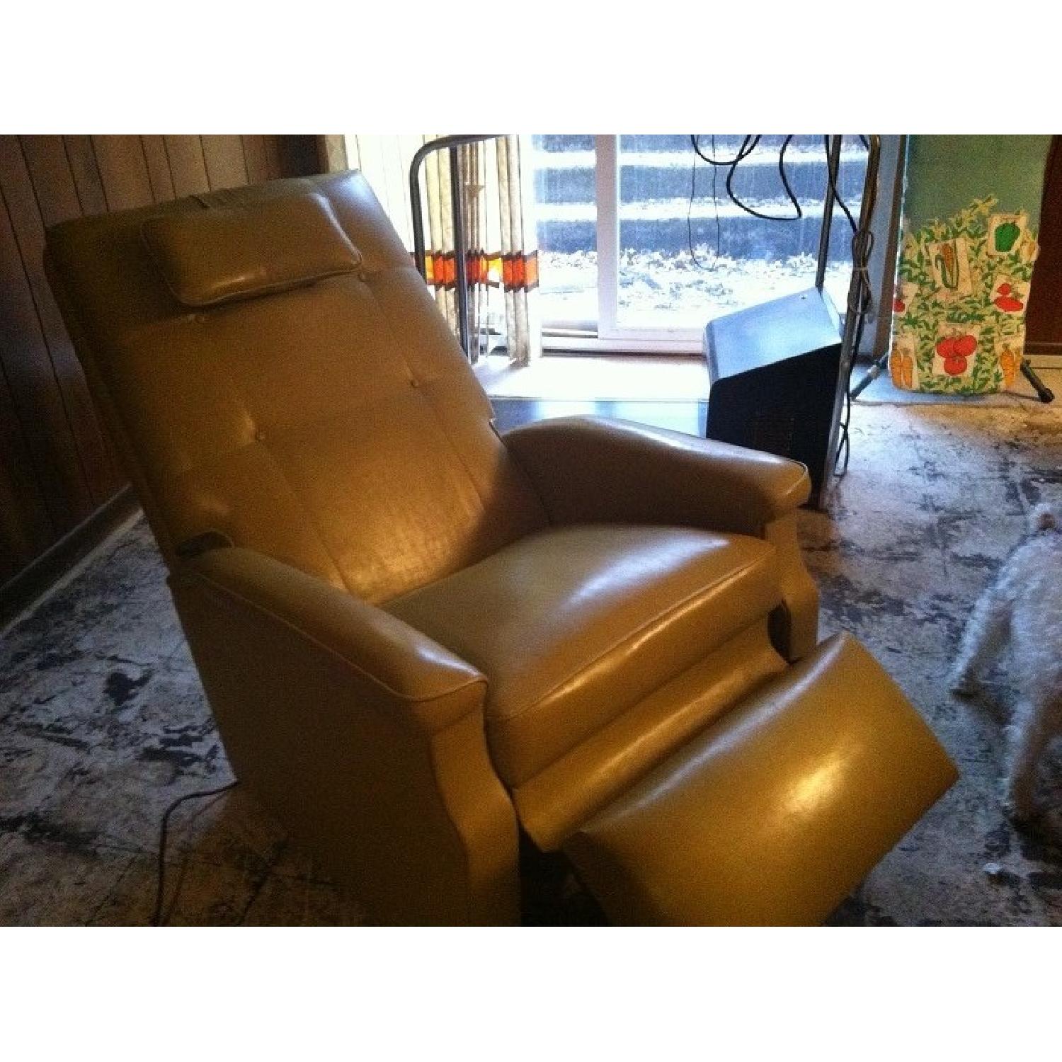 Niagra Mid Century Modern Reclining Massage Chair - image-2