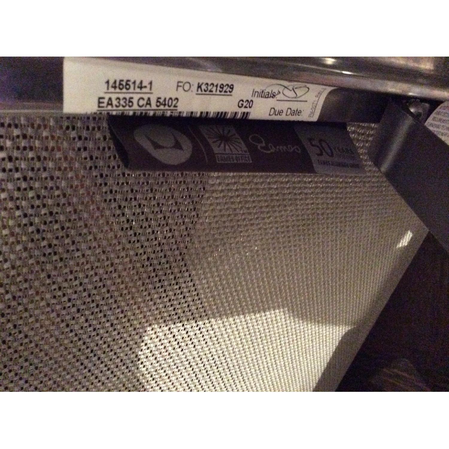 Herman Miller Eames Aluminum Management Chair - Cygnus Mesh - image-6