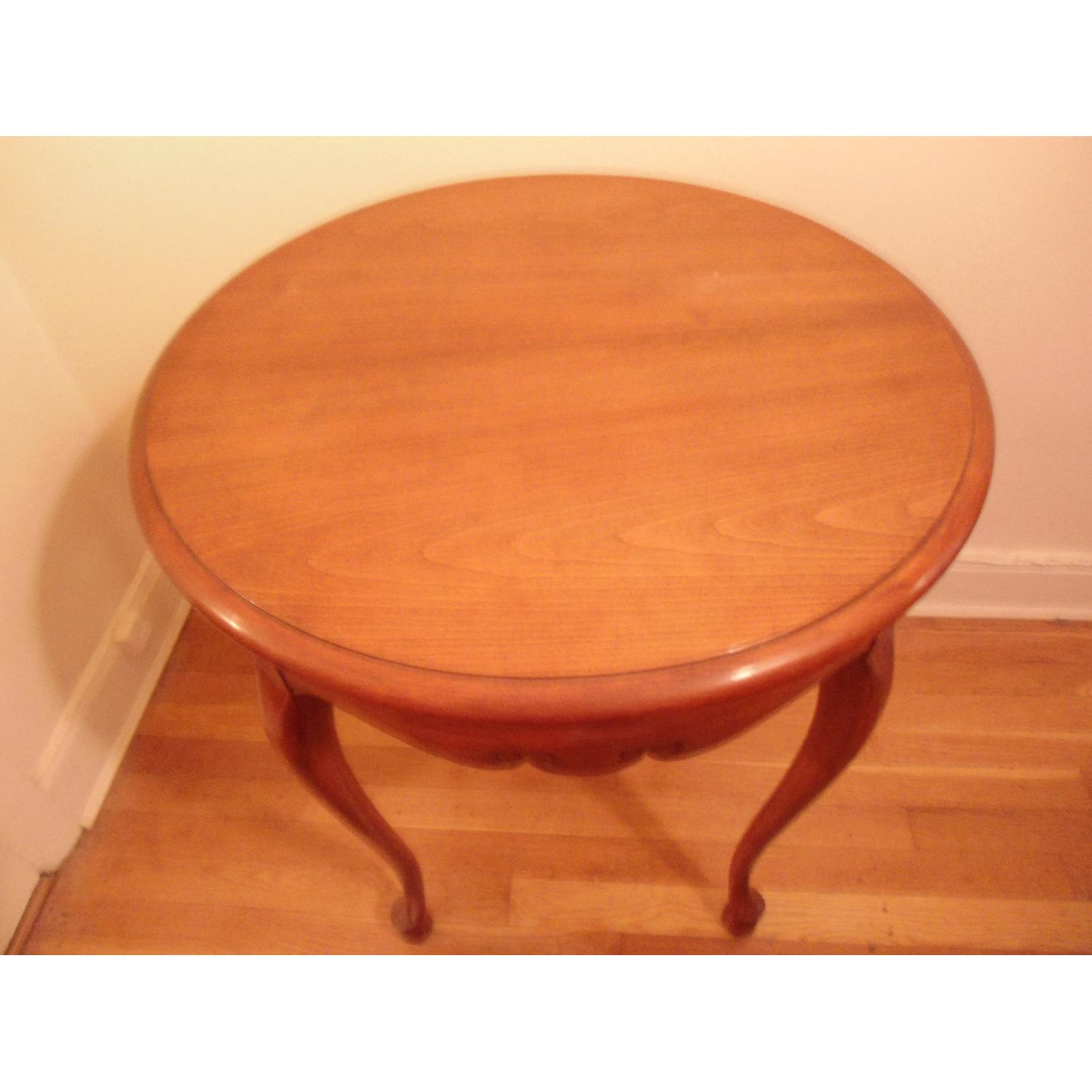 Imperial Furniture Company Queen AnneStyle Glass Top Round Side Table