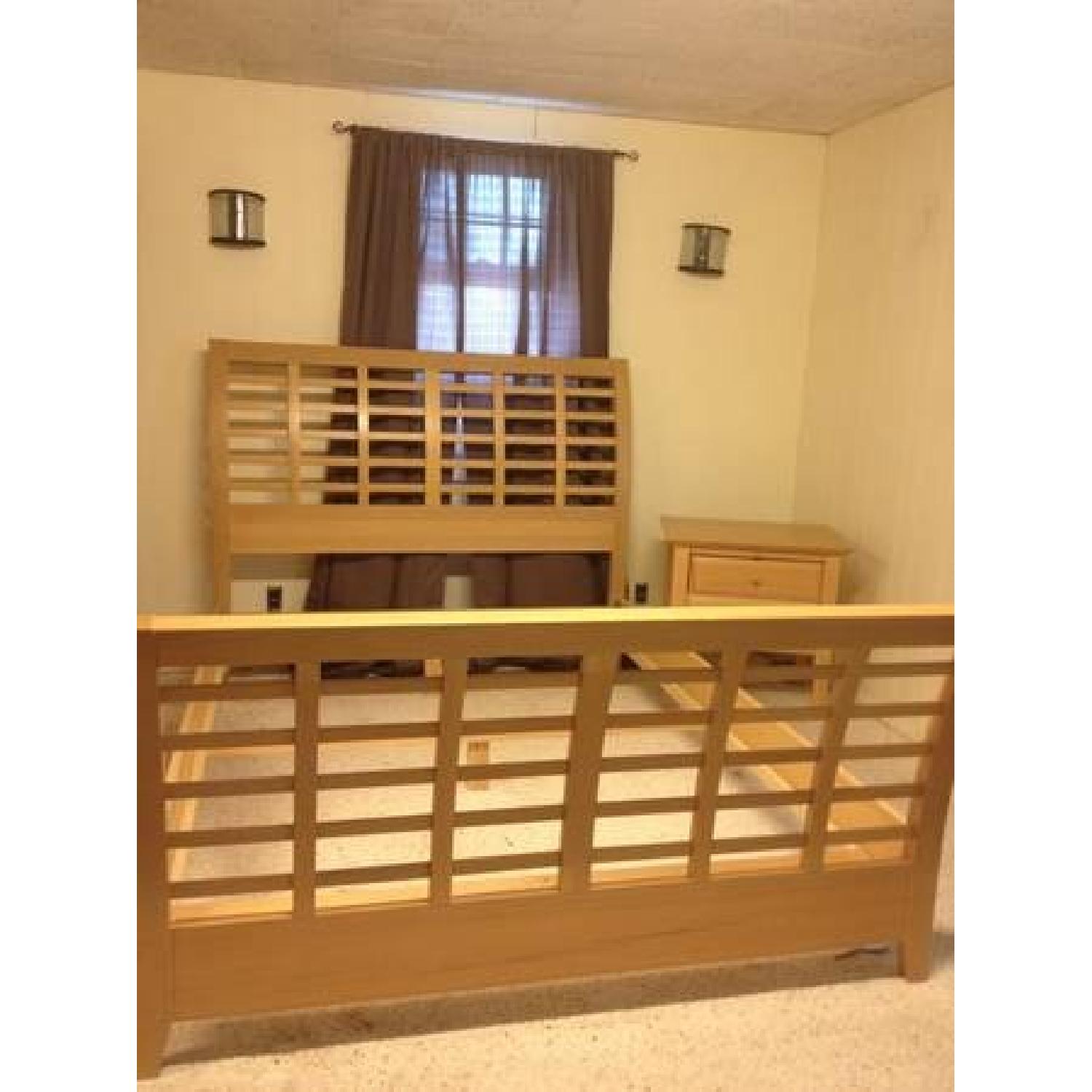 Levitz Queen Size Bedroom Set - image-3