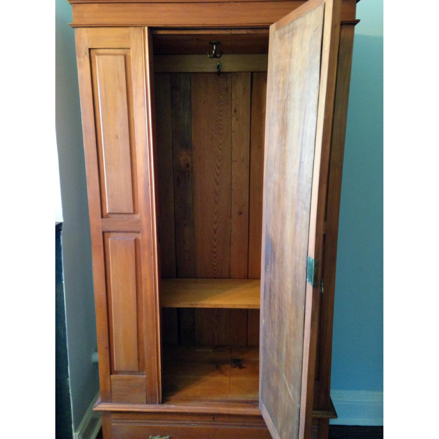 Antique Mirrored Wood AptDeco