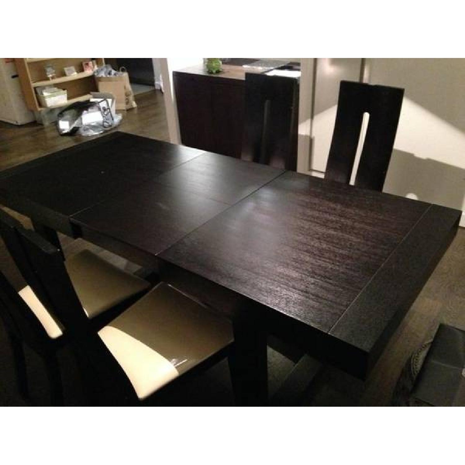 Expandable Dining Table w/ 4 Chairs - AptDeco