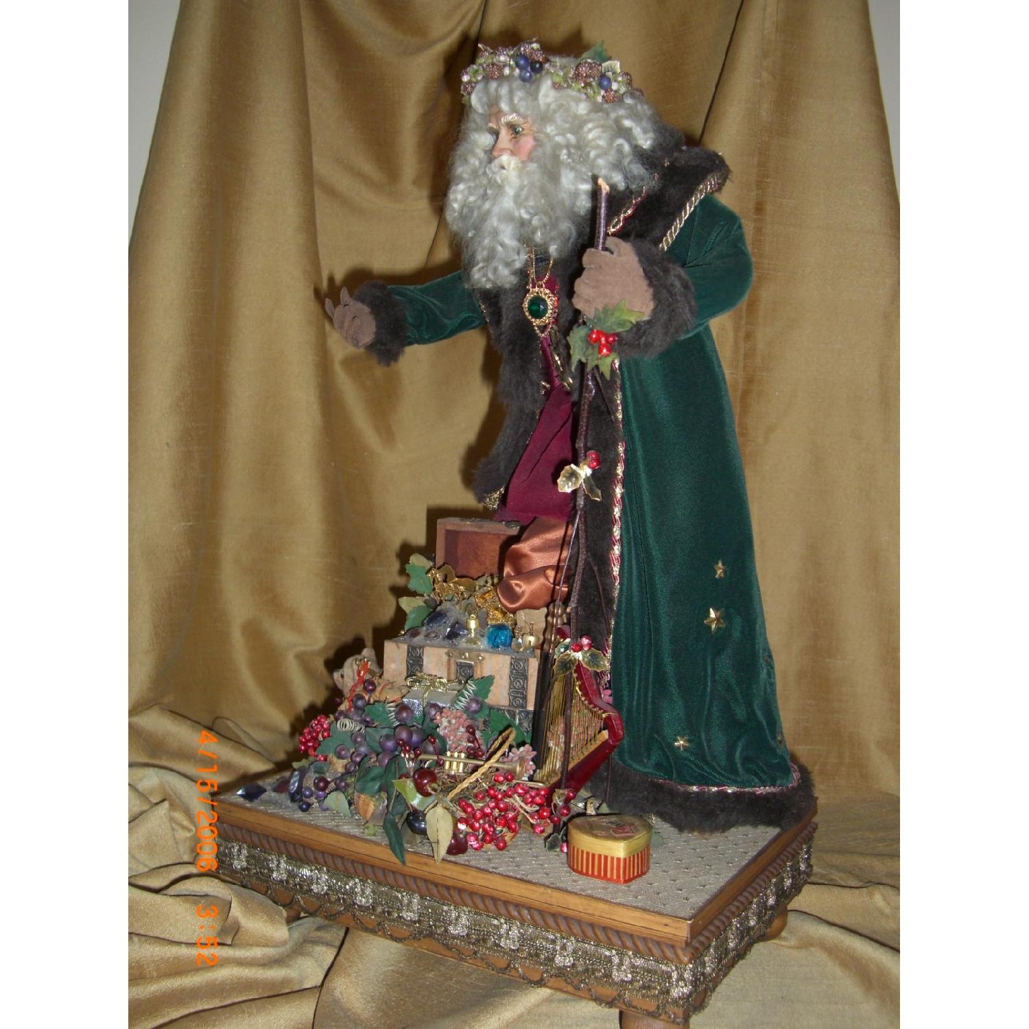 Vintage Santa Music Box - image-5