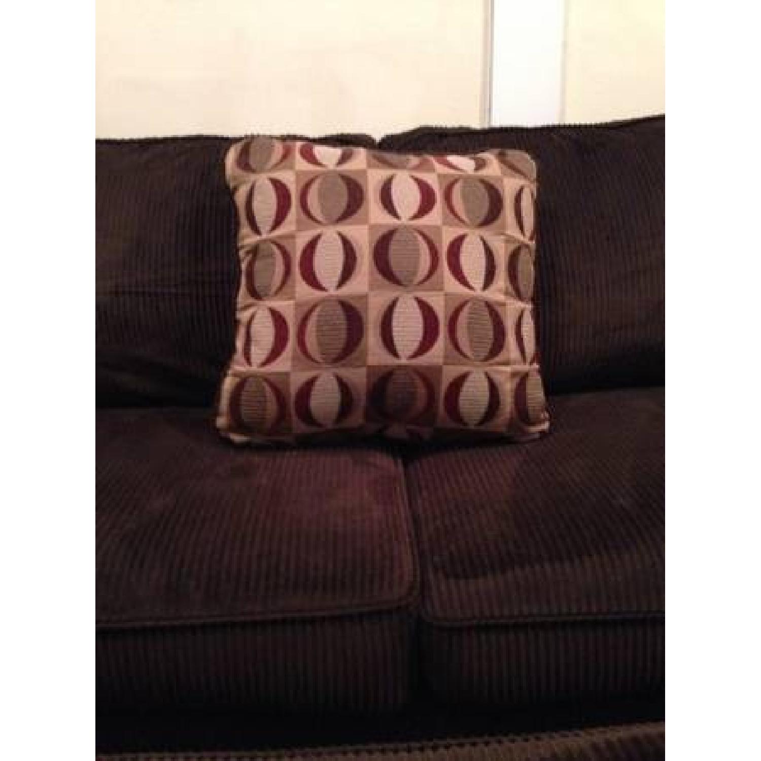 Ashley's Sectional Sofa/Couch - image-7