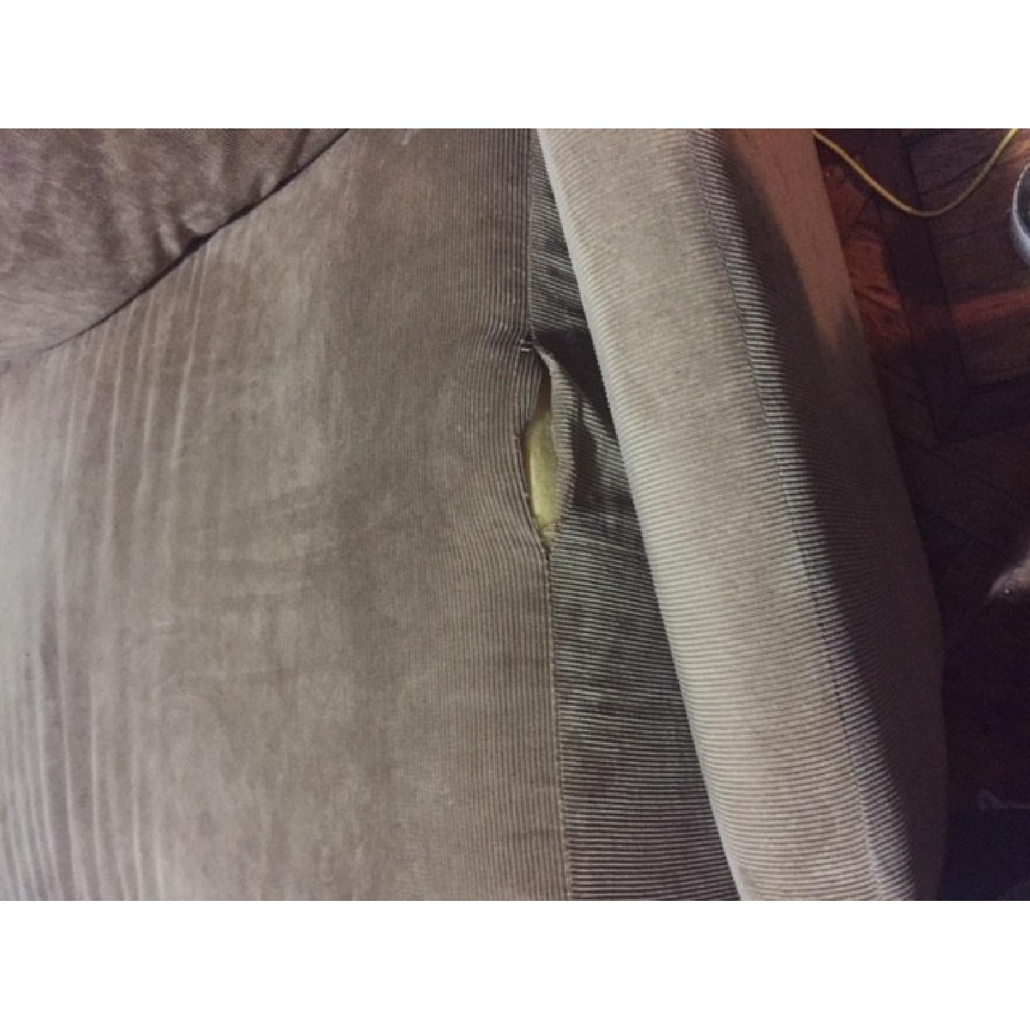 Ashley Furniture Hearne Tan Sleeper Sofa - image-5