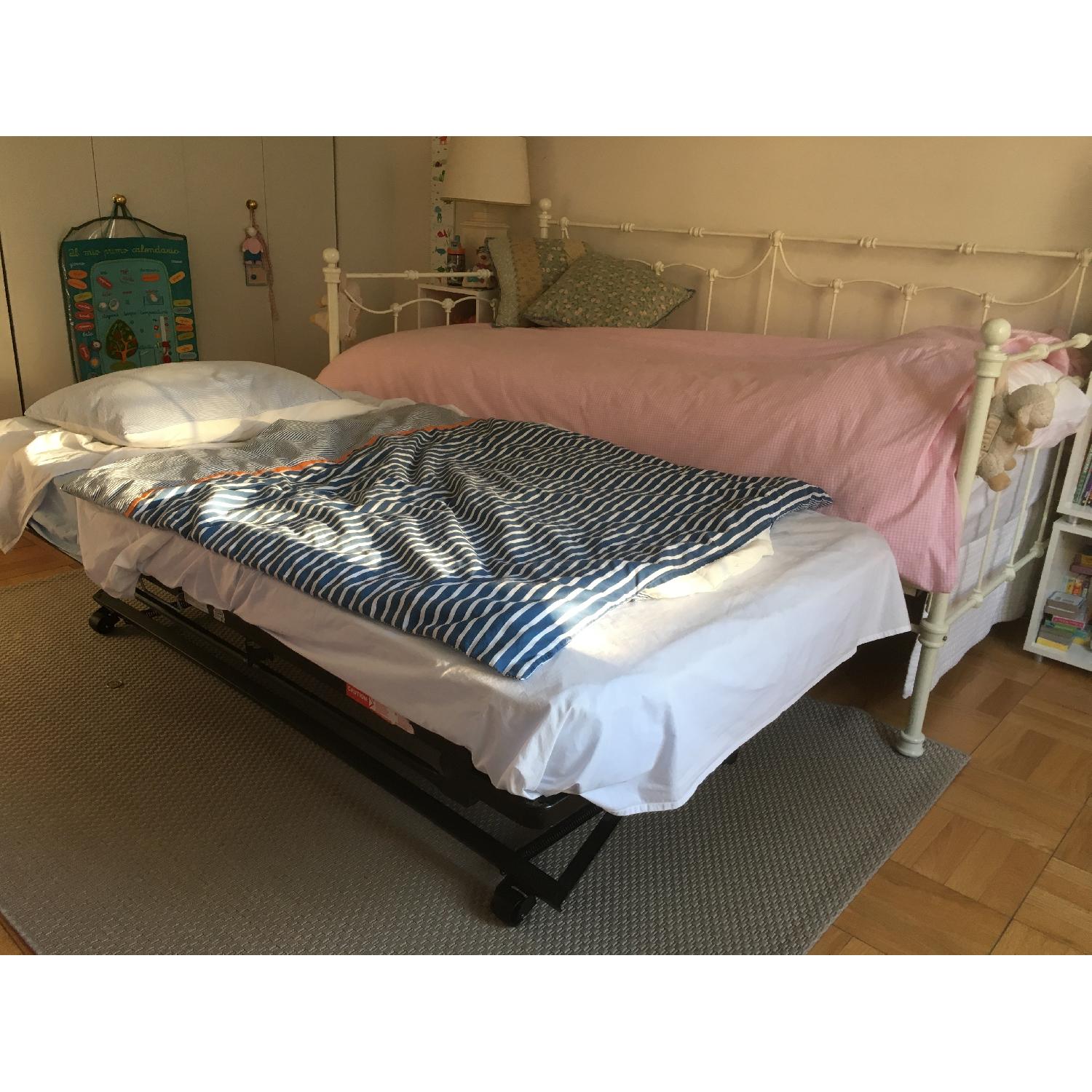 Pottery Barn Savannah Daybed w/ Trundle - image-2