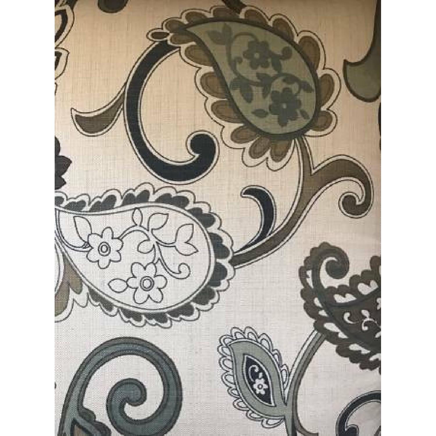 Ashley Yvette Chair - image-2