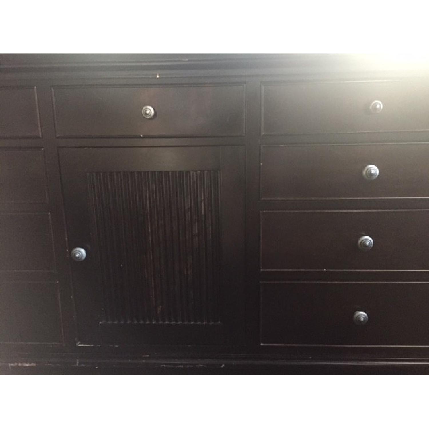 Linga Extra-Wide 9 Drawer Dresser - image-8