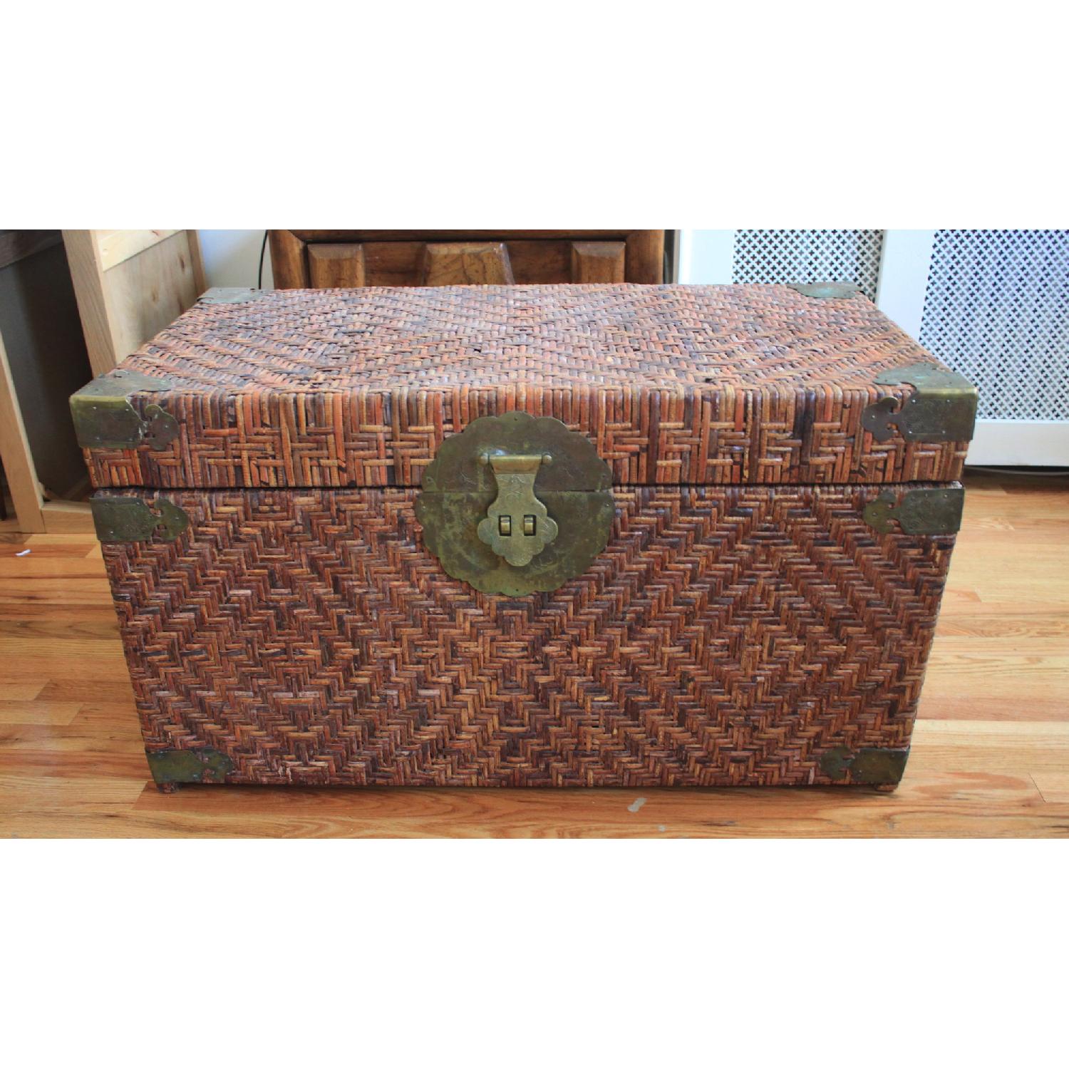 Vintage Woven Wicker Chest/Storage Trunk - image-5