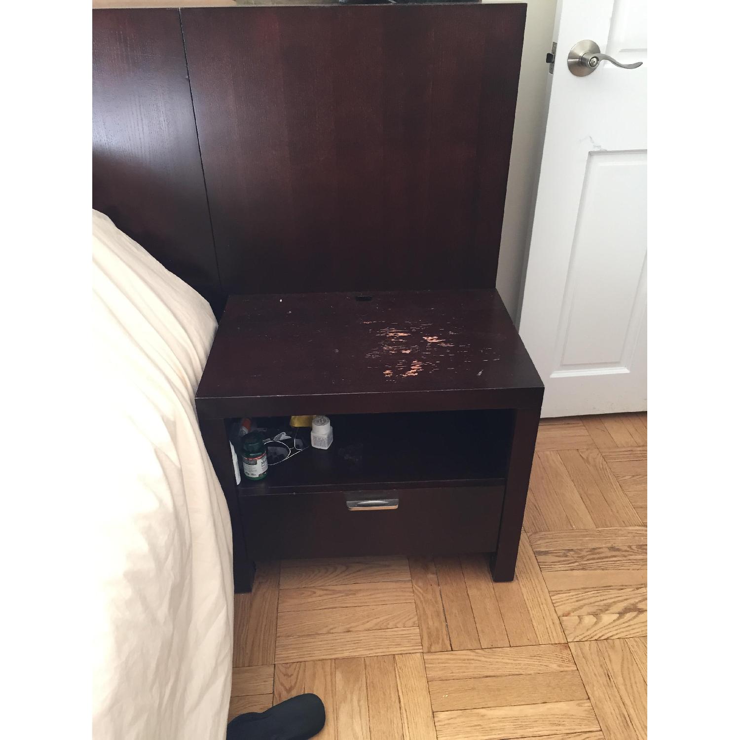 Ethan Allen Horizons Morgan Platform Bed w/ Attached Nightstands - image-3